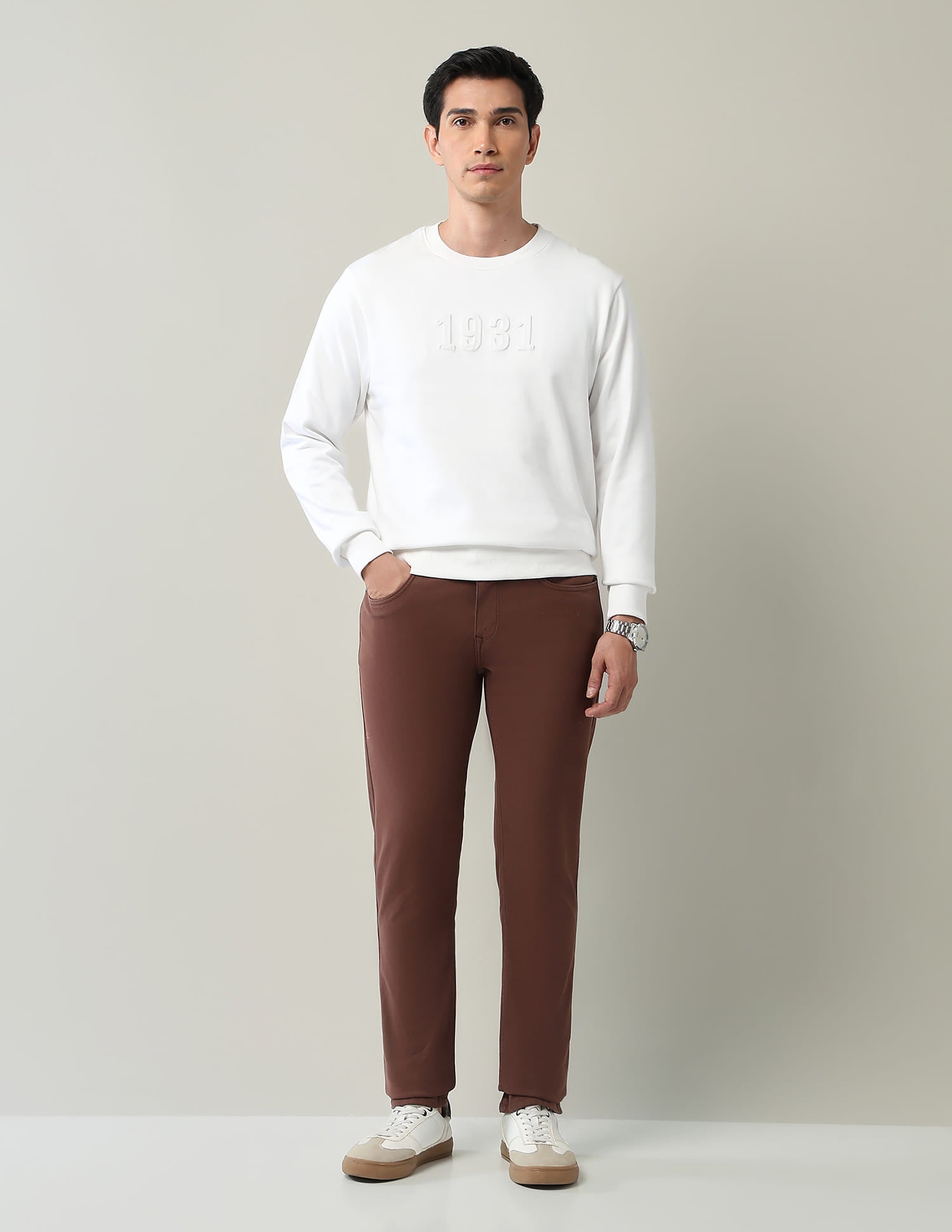Modern Slim Fit Sweatshirt