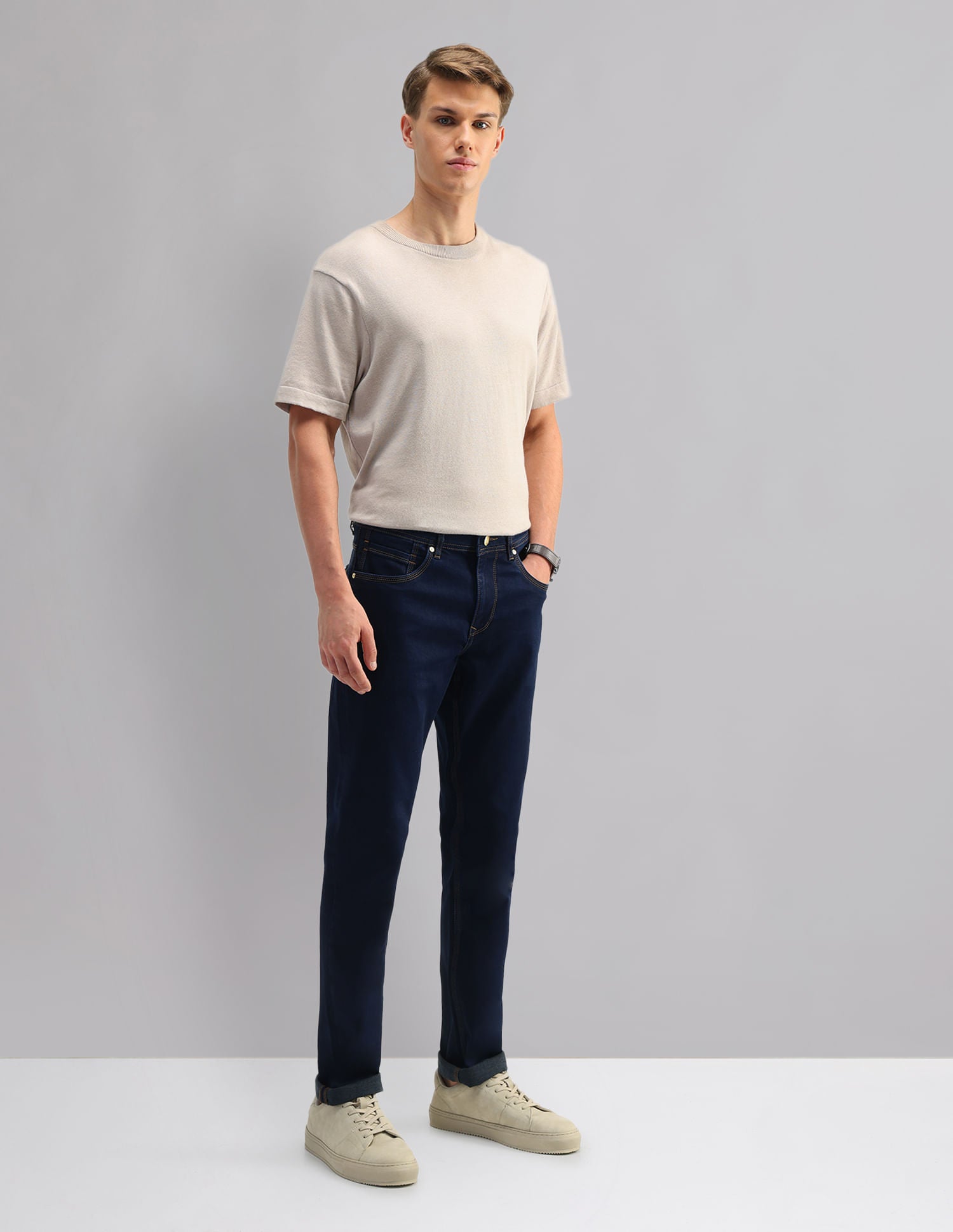 Easy-on slim Fit Mid Rise Jeans