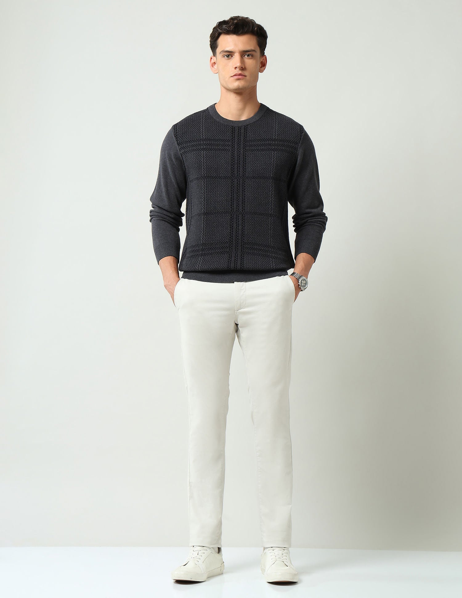 Styled-Edged Modern Slim Fit Textured Sweater