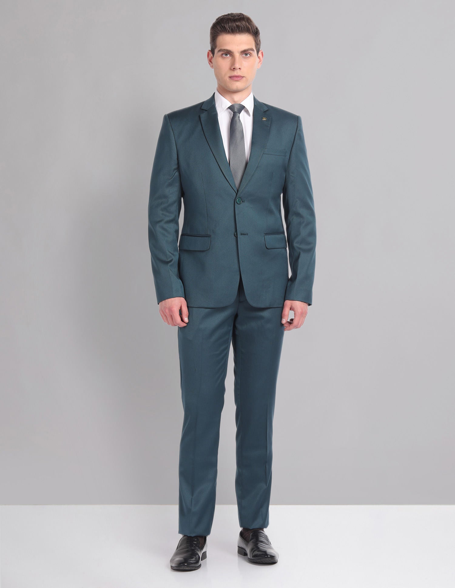 Classic Tailored Fit Sartorial Two Piece Suit