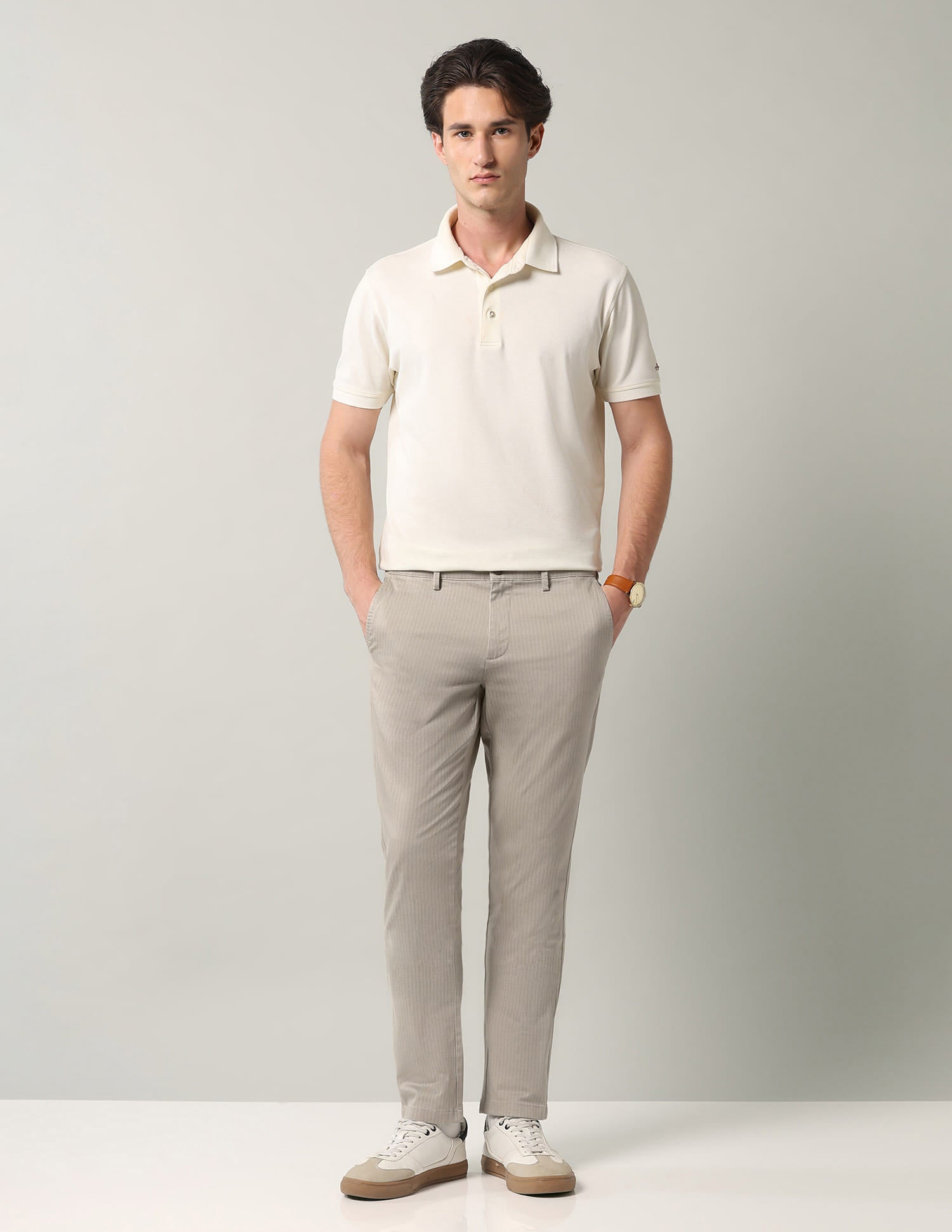 Geometric Patterned Mid-rise Modern Fit Trousers