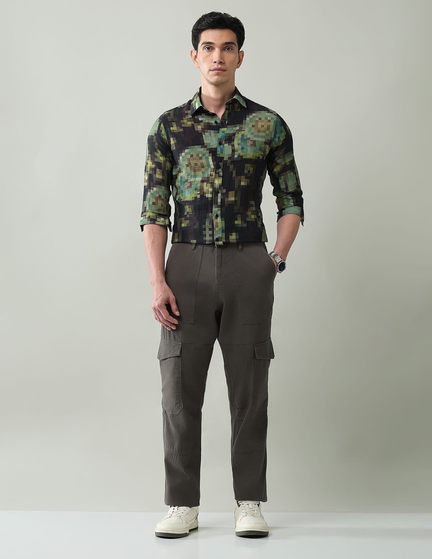 Wanderer Solid Regular Fit Cargos