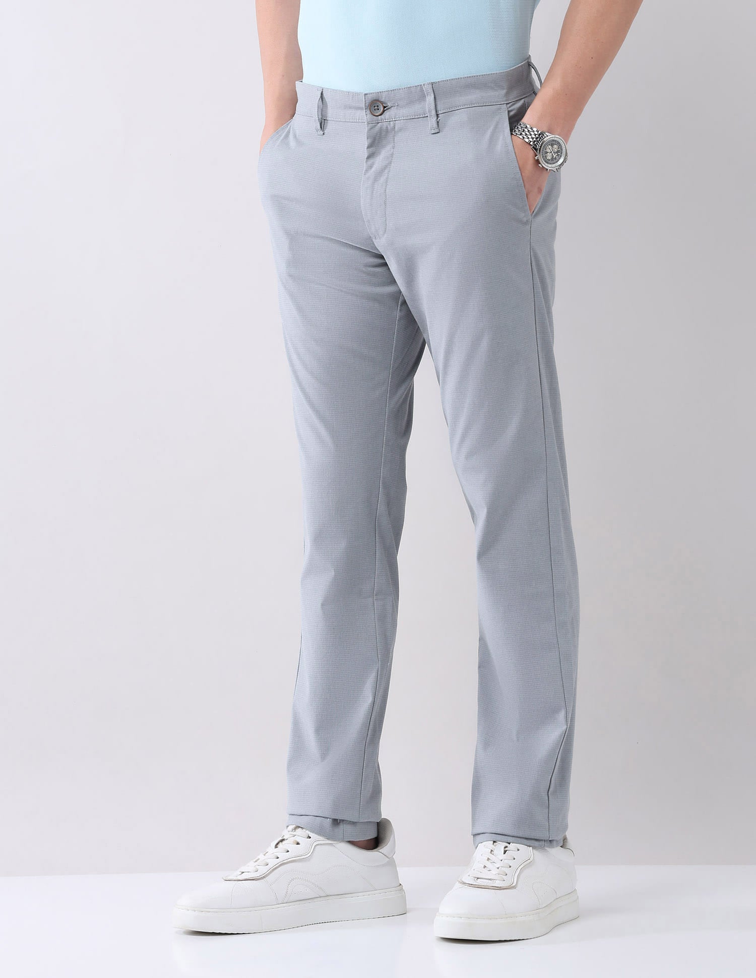 Regular Modern Slim Fit Chinos