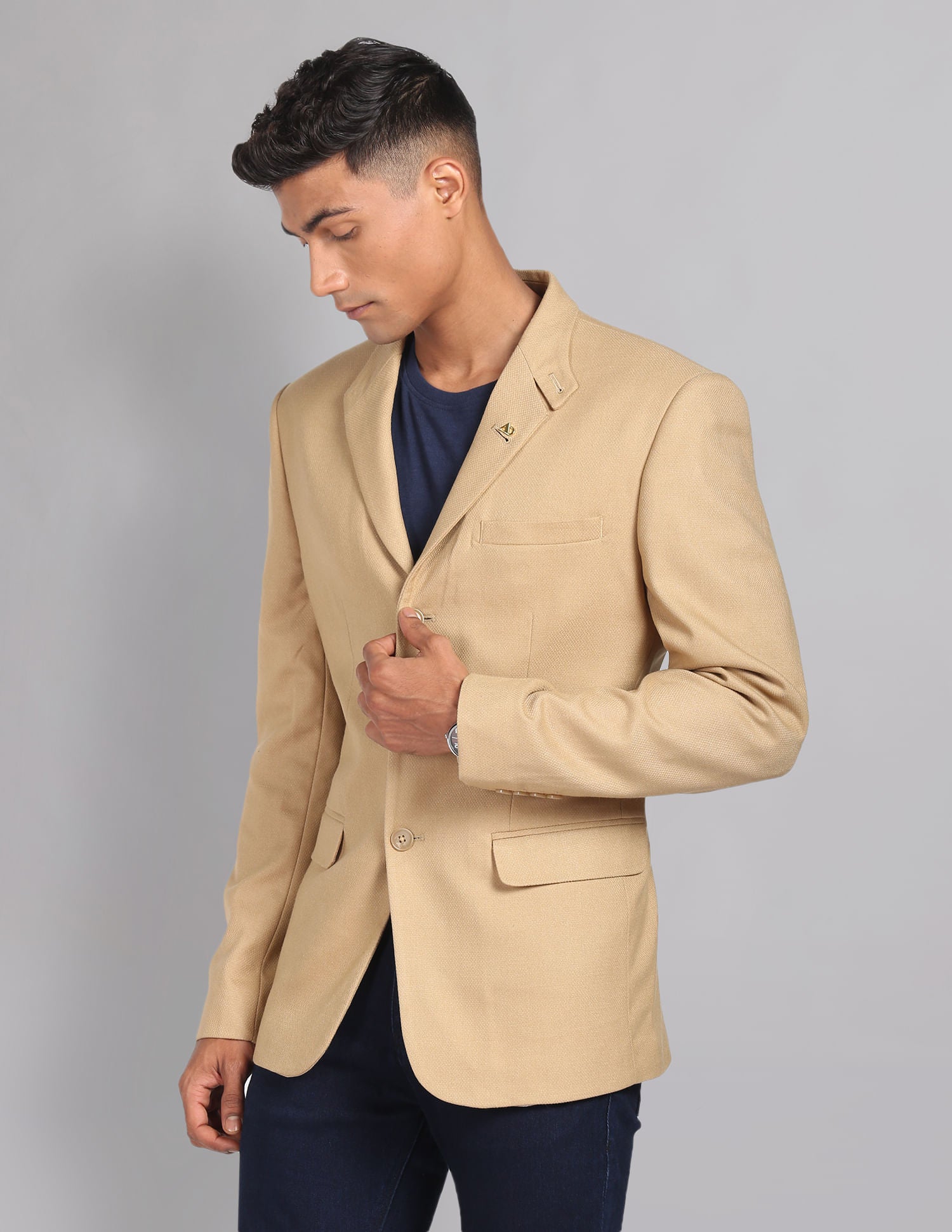 Power-Edged Dobby Convertible Collar Blazer