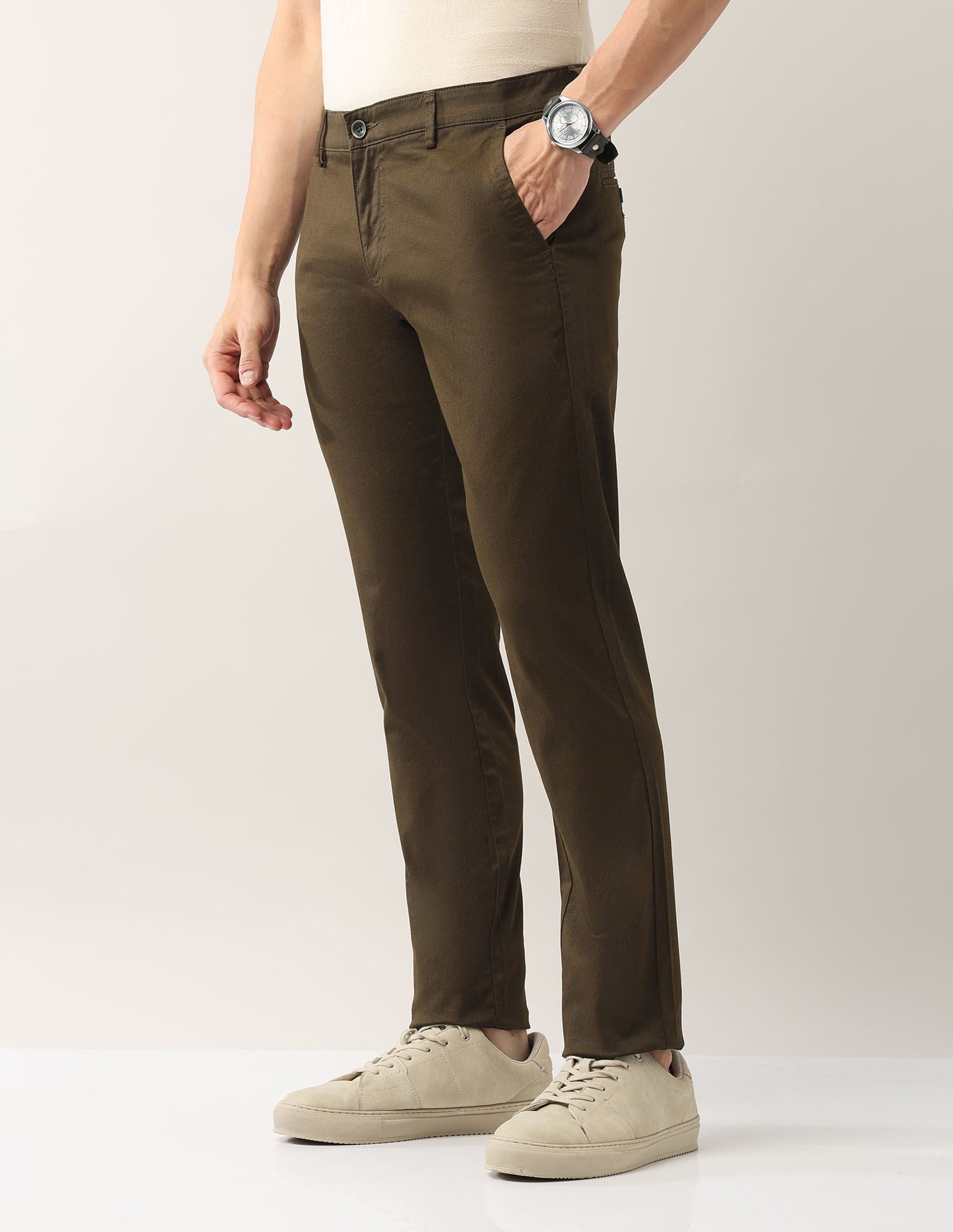 Sleek & Sophisticated Modern Slim Fit Smart Flex Chinos