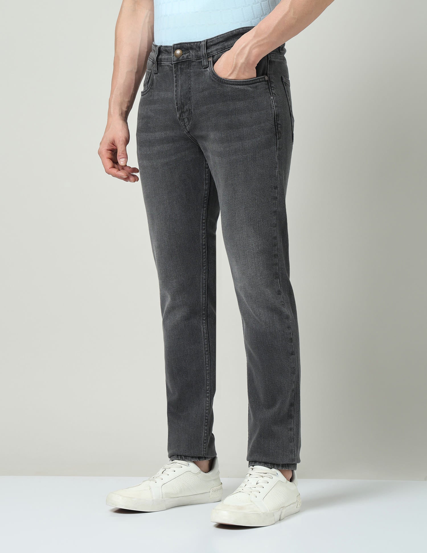 Adventure Essential Slim Fit Mid-Rise Whiskered Jeans