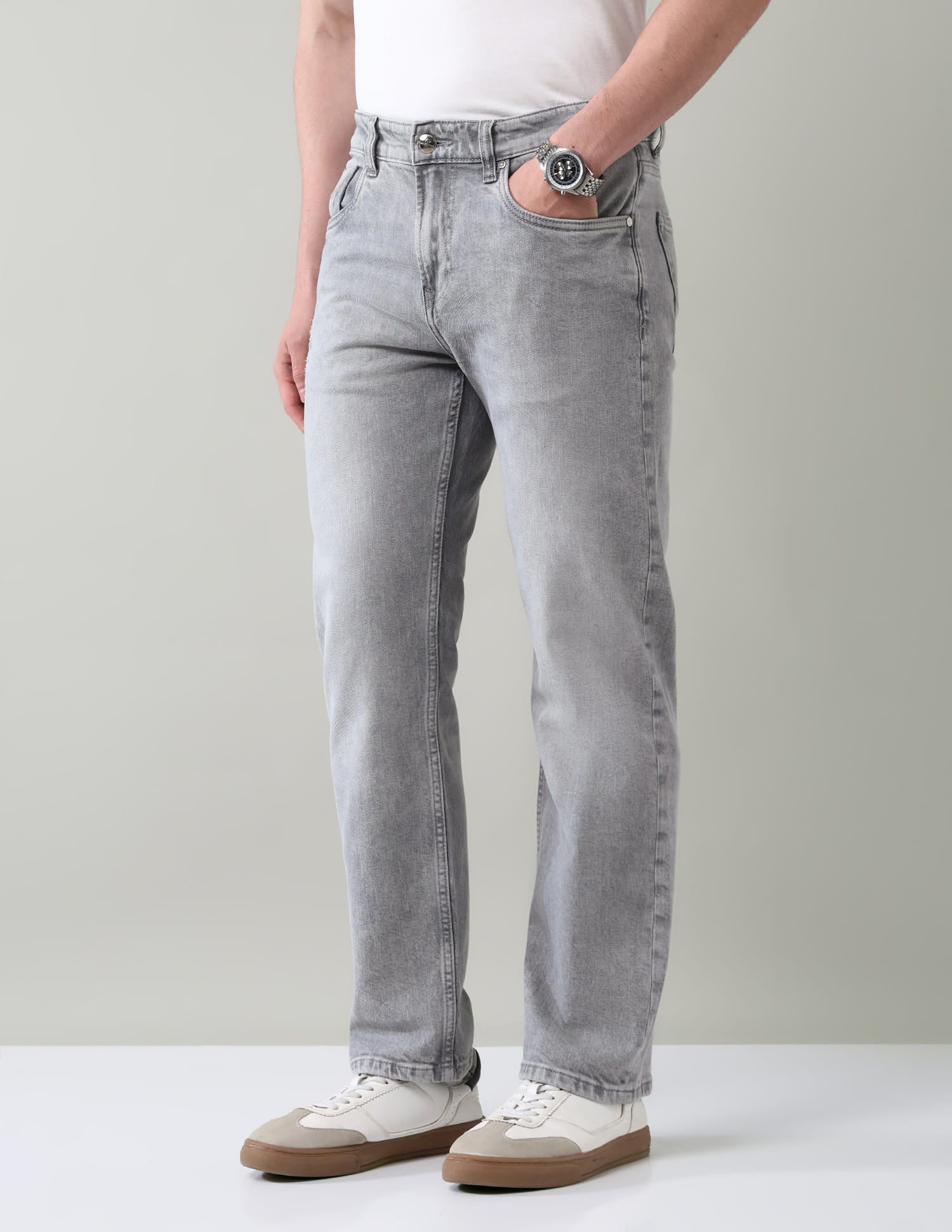 Stone Washed Comfort Fit Mid-Rise Jeans