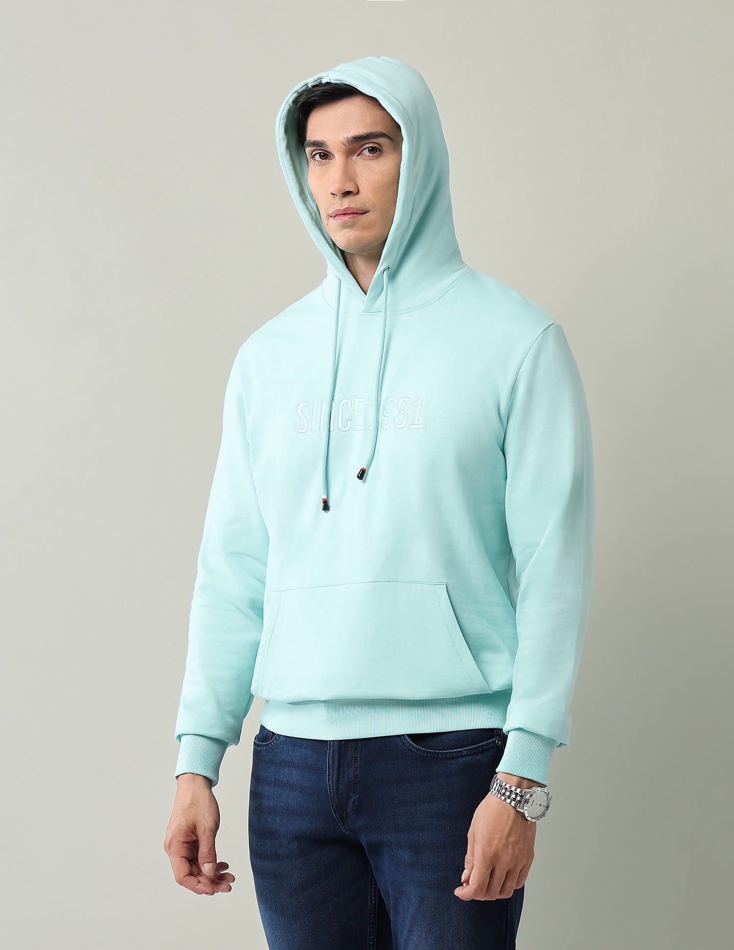 Modern Slim Fit Sweatshirt