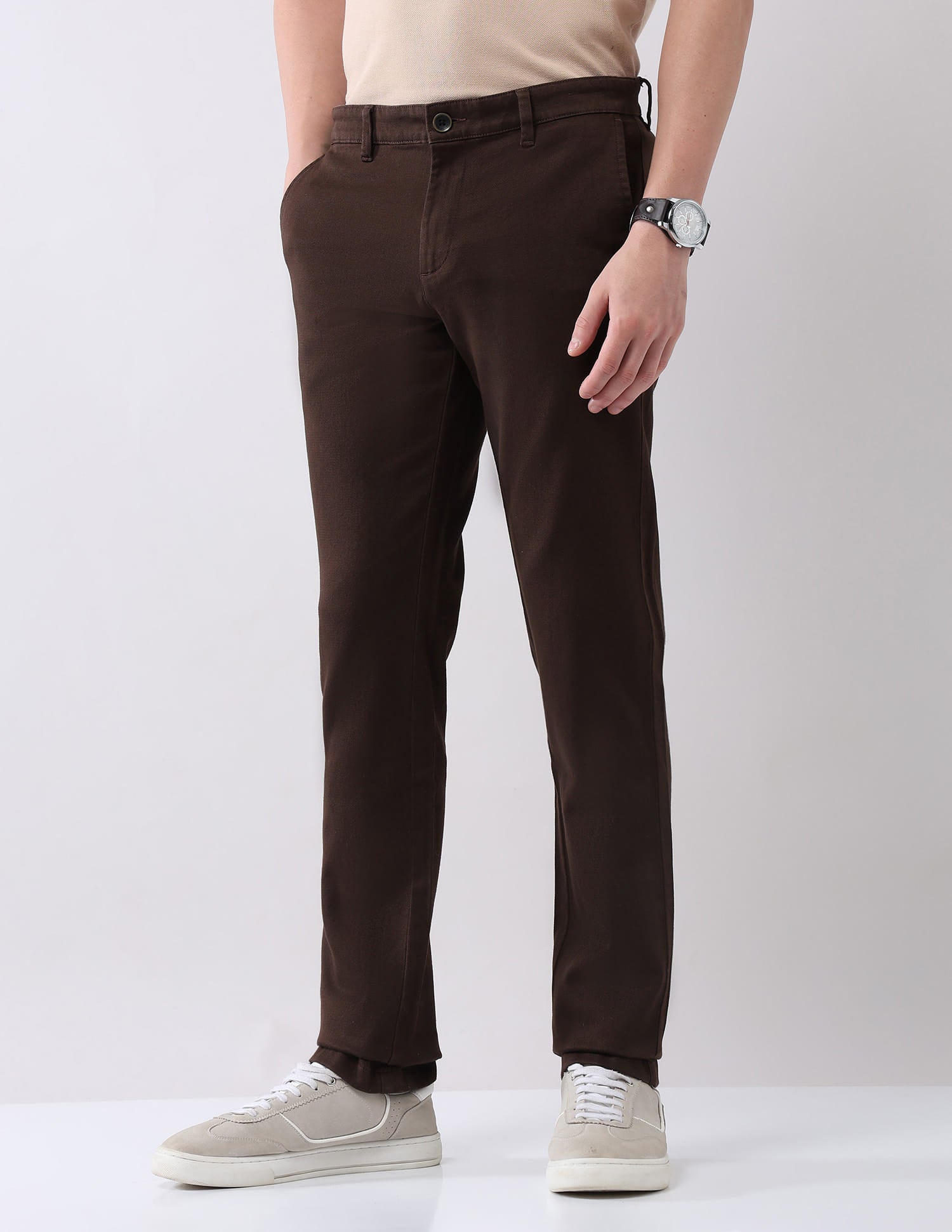 Regular Modern Slim Fit Chinos