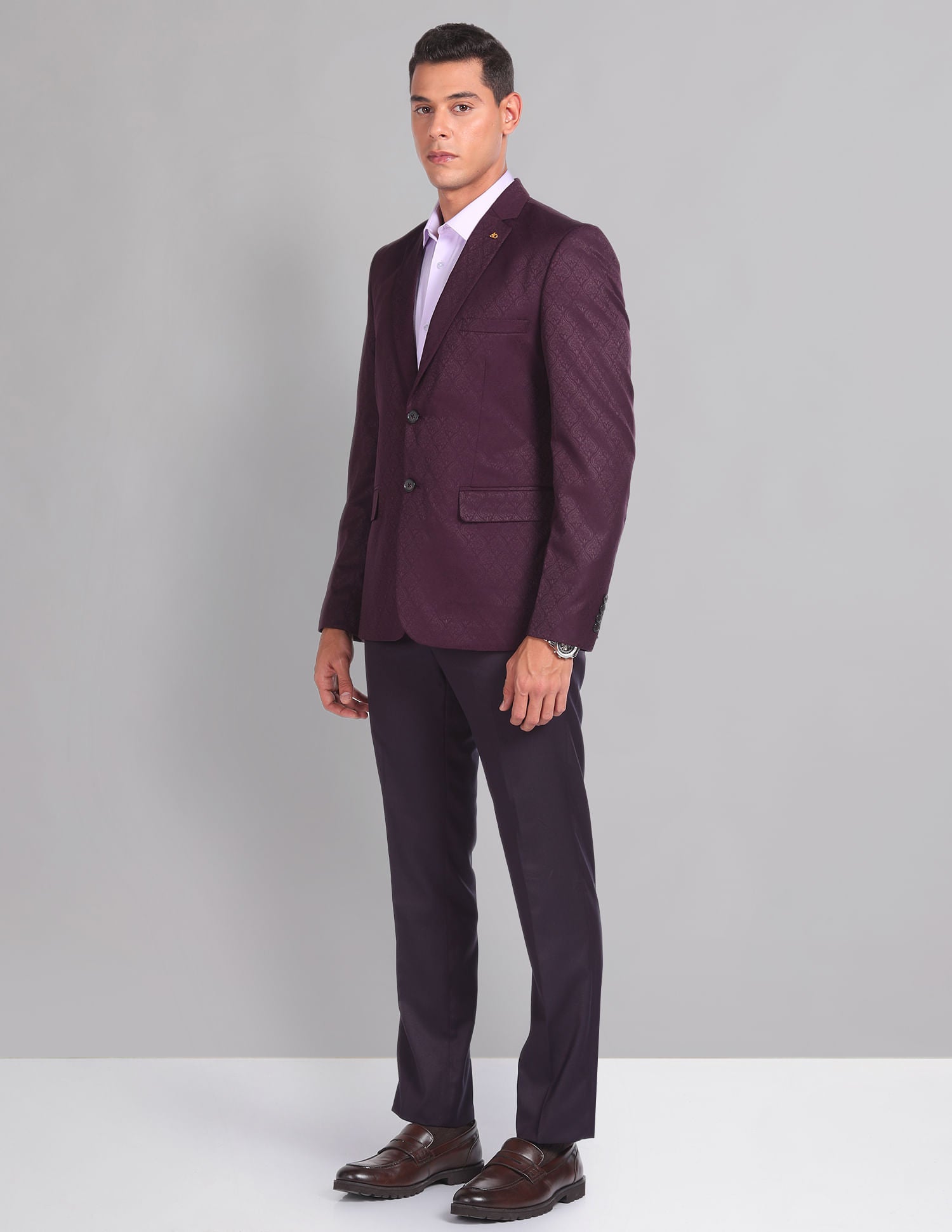 Exquisitely Tailored Fit Jacquard Sartorial Suit