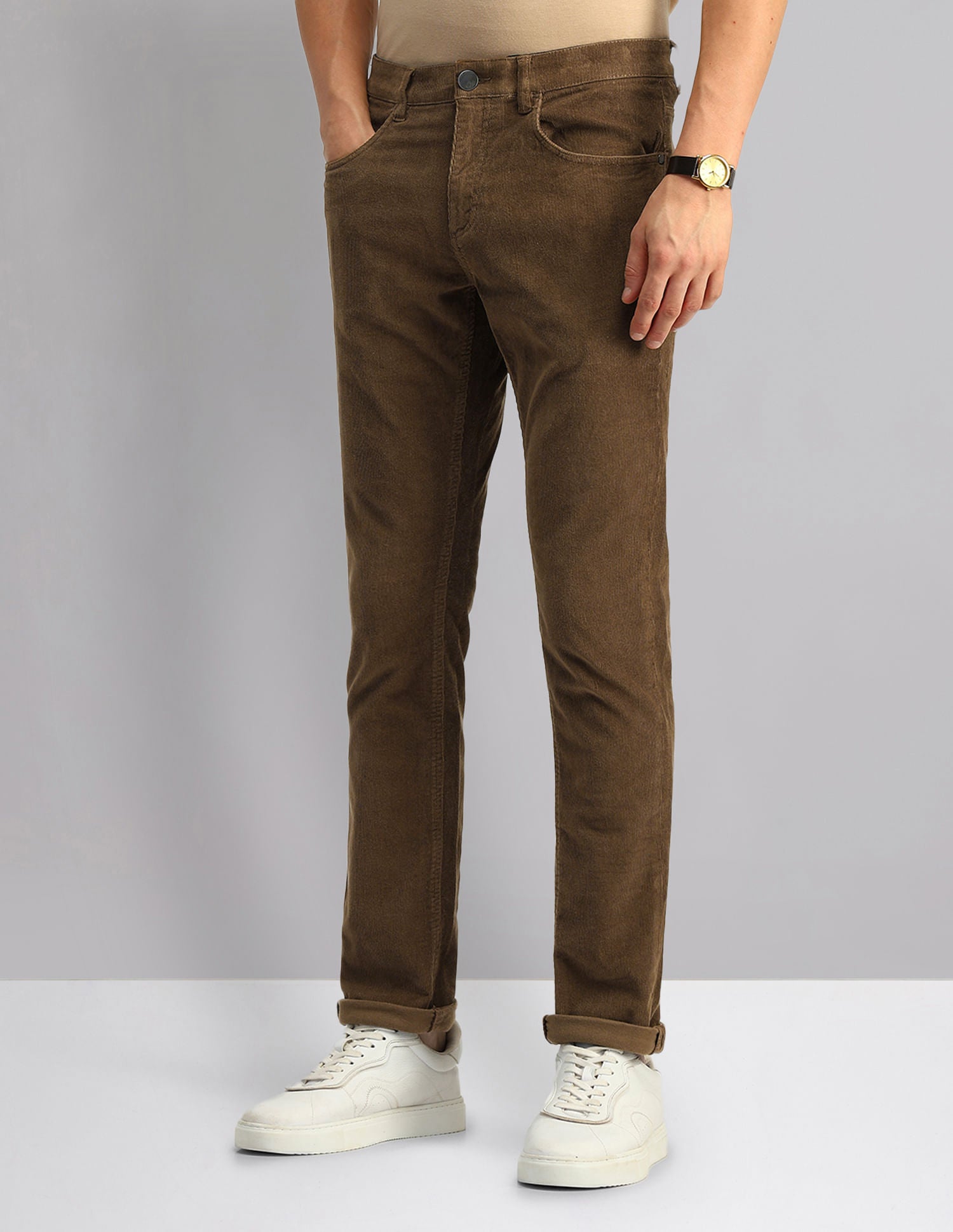 Regular Modern Slim Fit Chinos