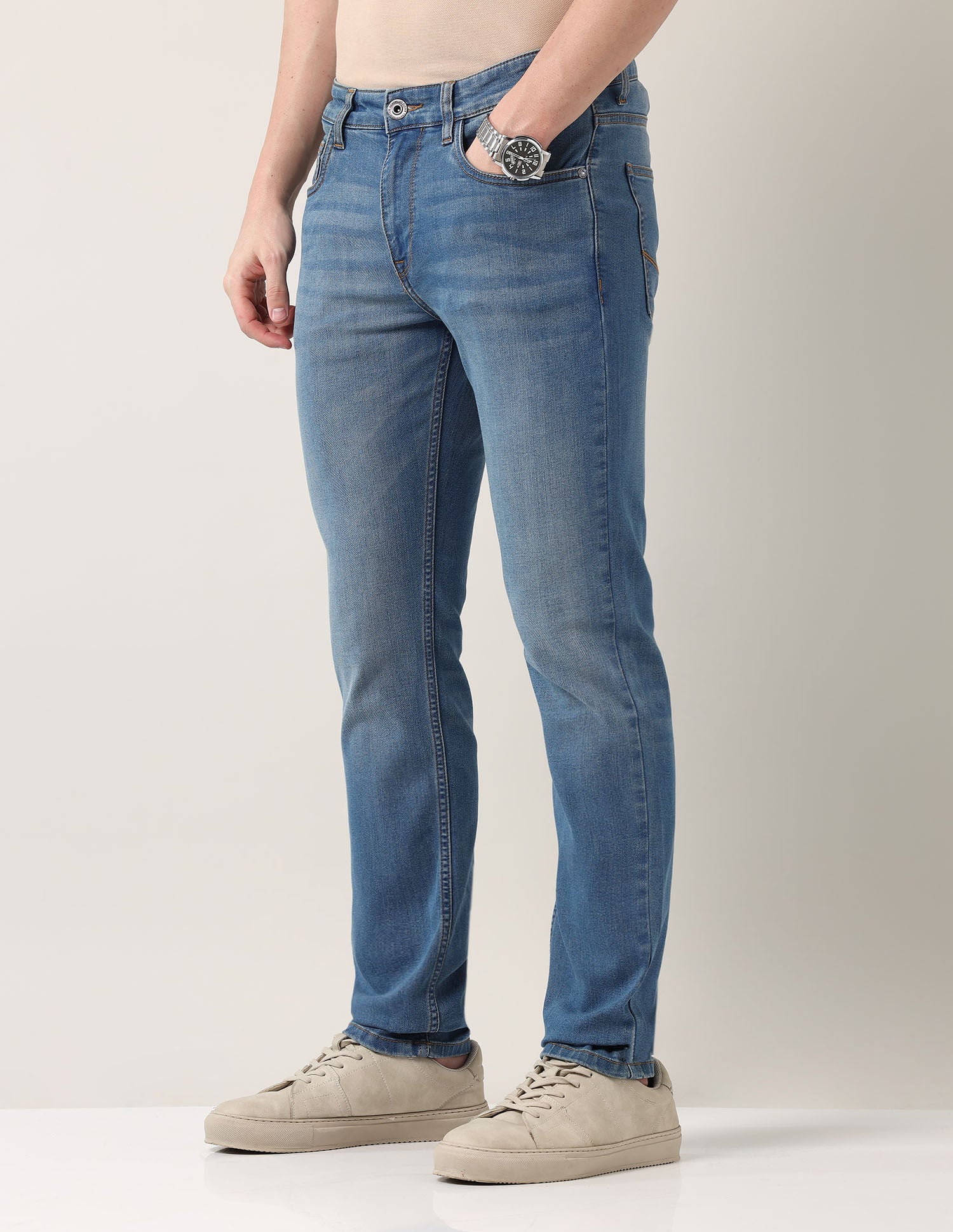 Easy-on slim Fit Mid Rise Jeans
