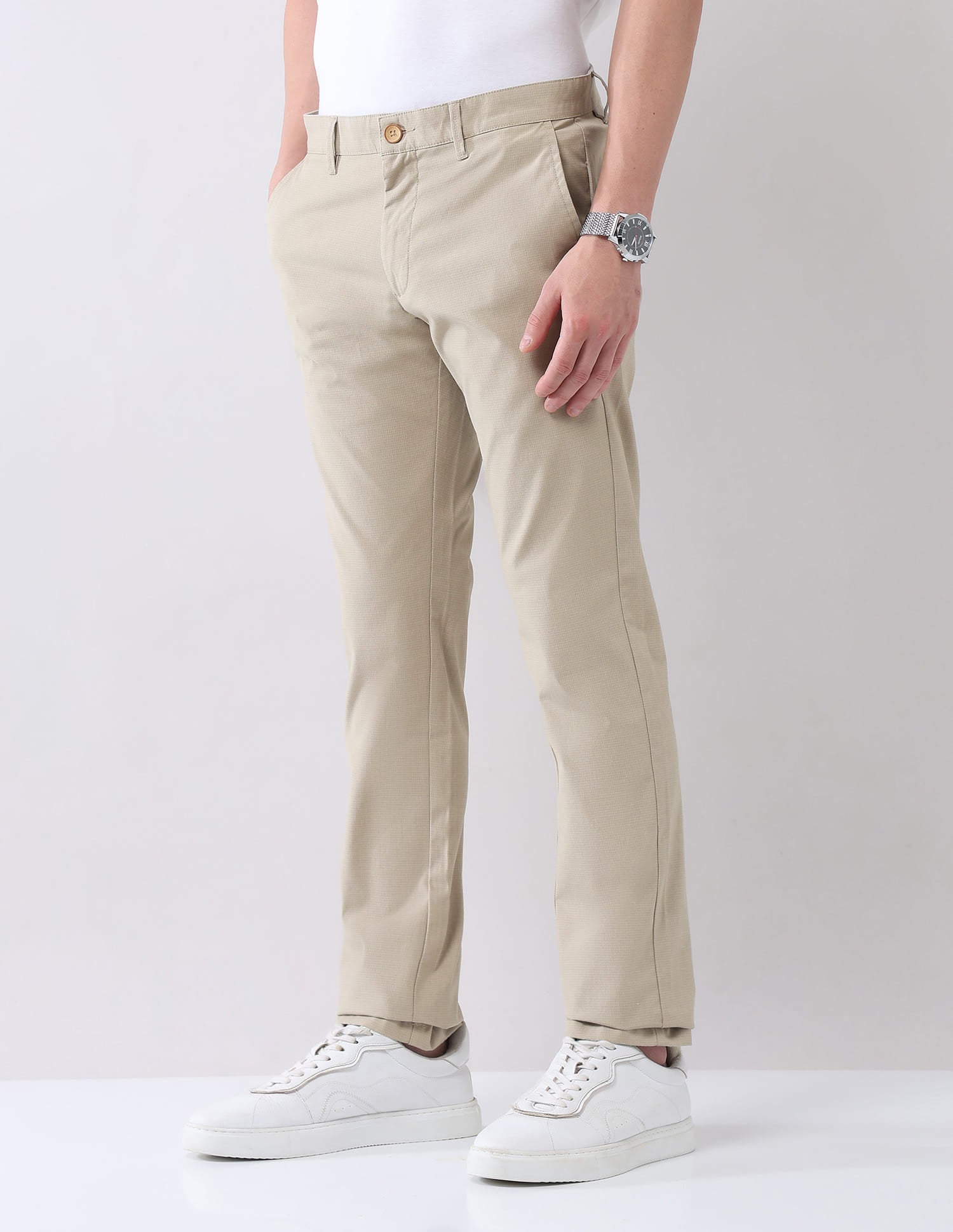 Regular Modern Slim Fit Chinos