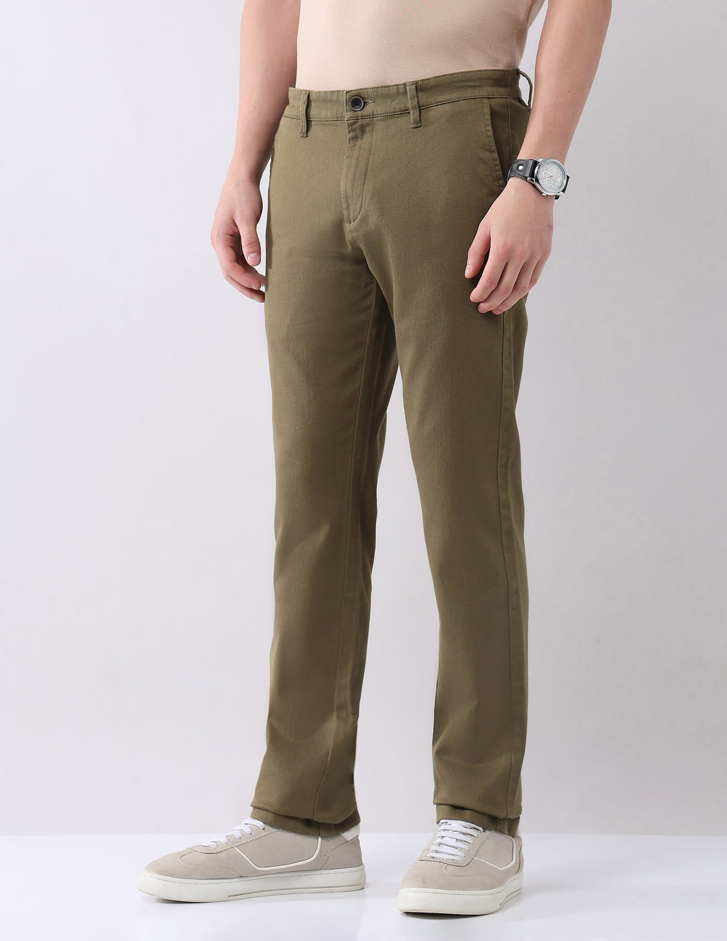 Regular Modern Slim Fit Chinos