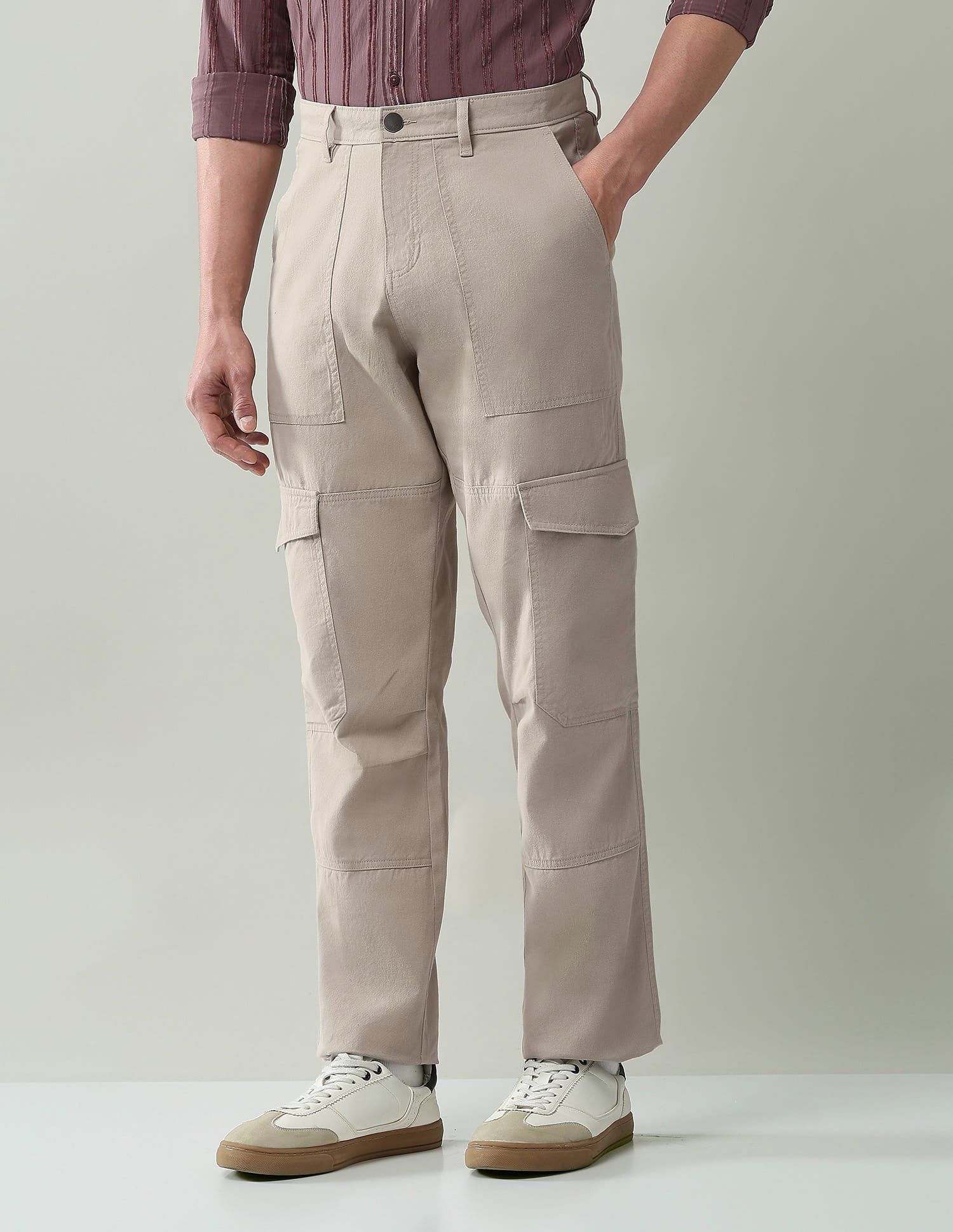 Wanderer Solid Regular Fit Cargos