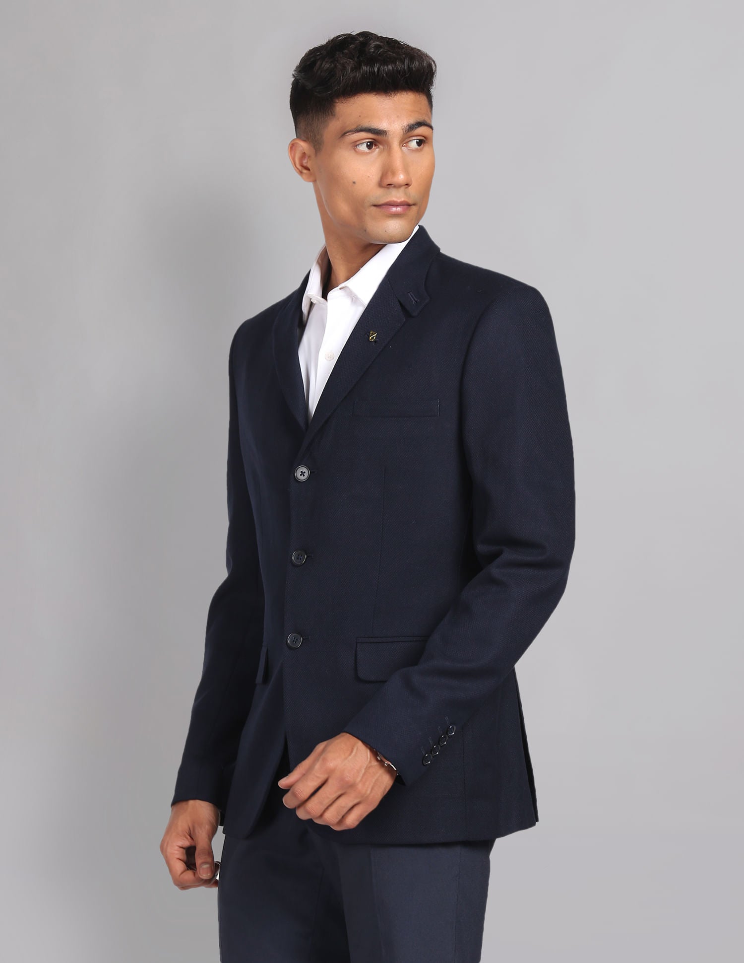 Power-Edged Dobby Convertible Collar Blazer