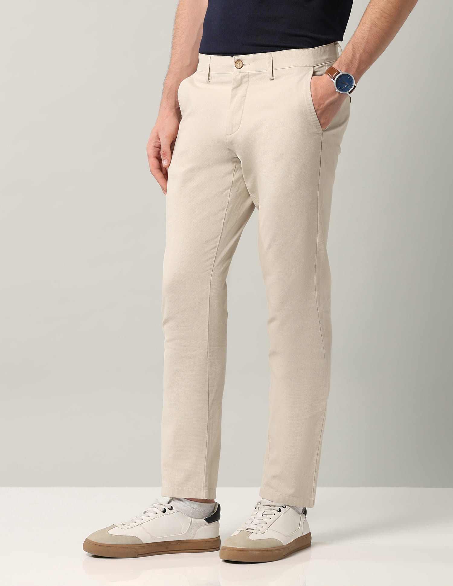 Textured Mid-rise Modern Fit Trousers