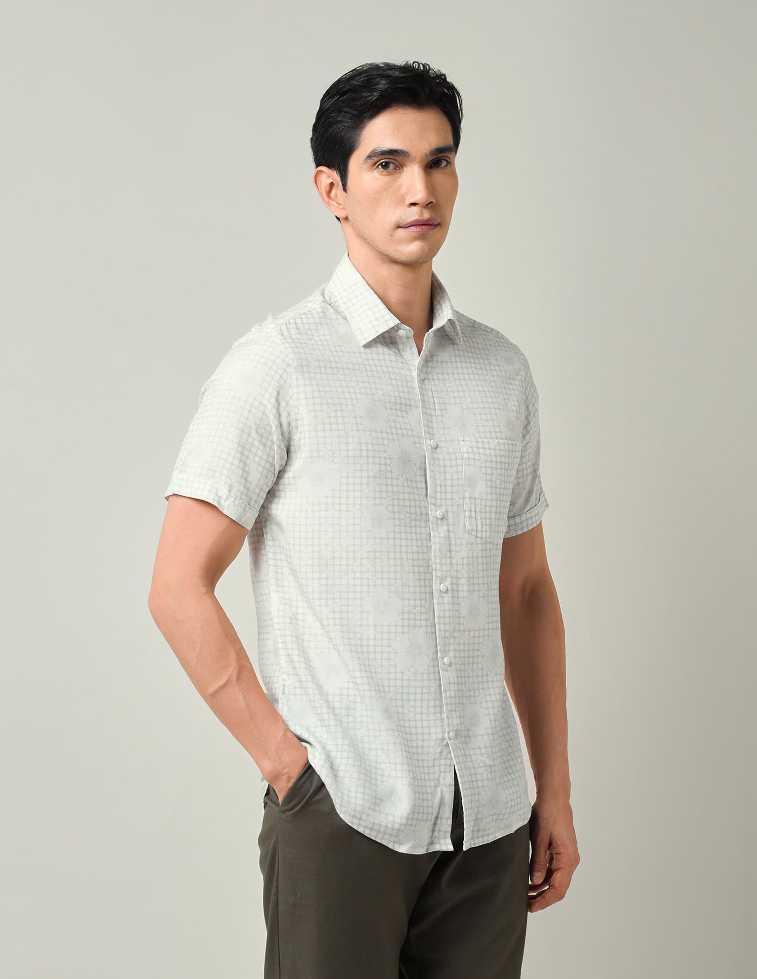 Flower Flattering Slim Fit Regular Weave Shirt