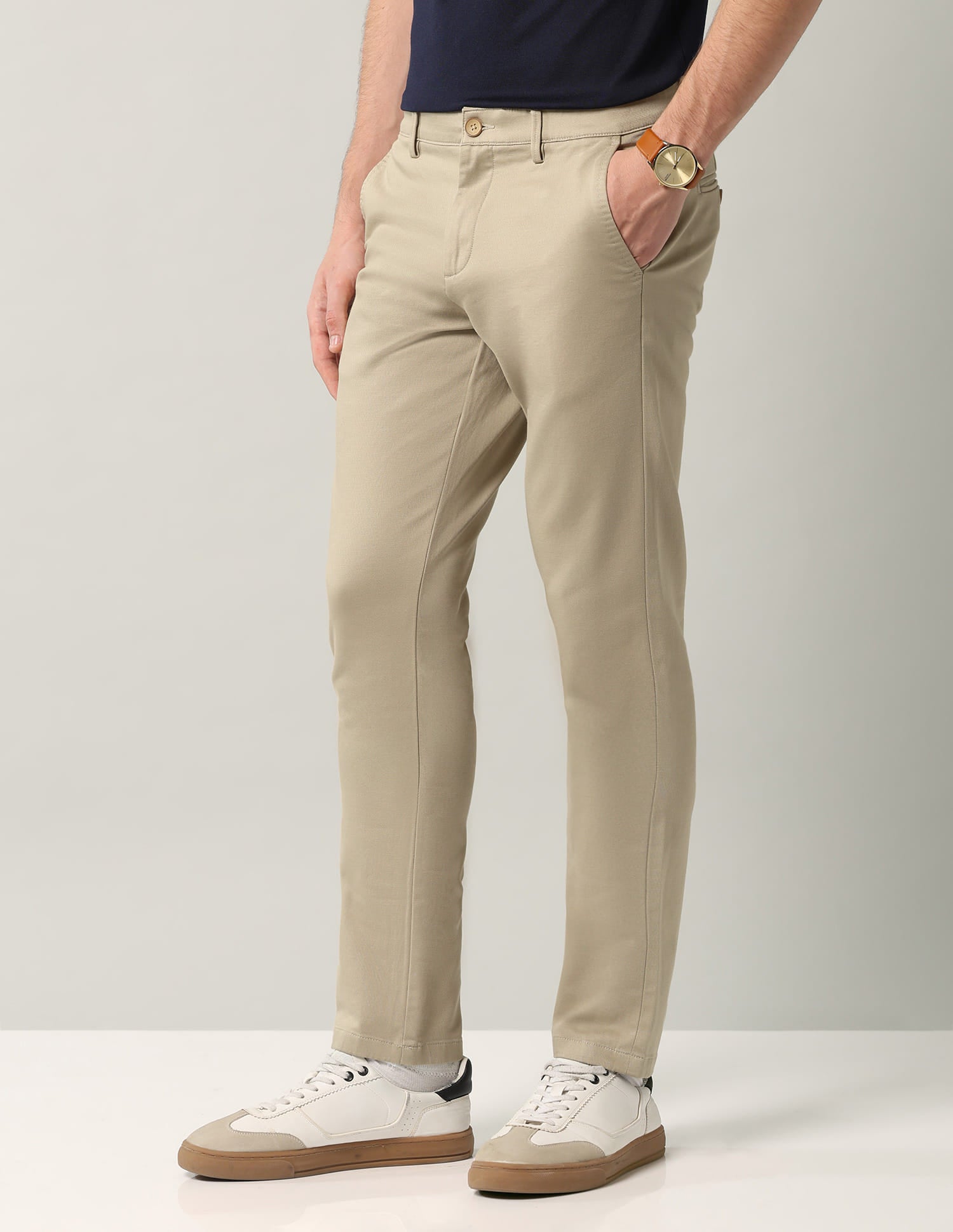 Textured Mid-rise Modern Fit Trousers
