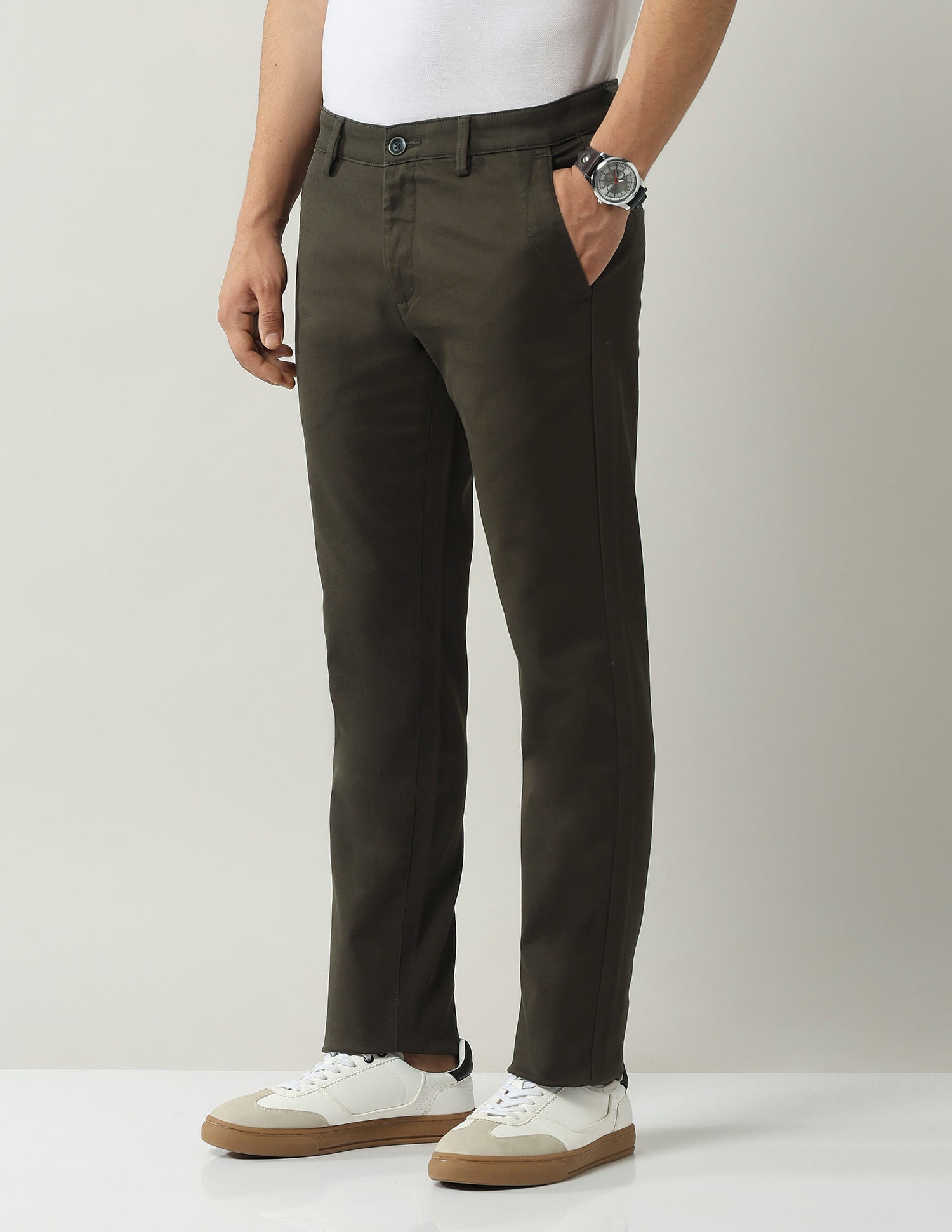 Everyday Ready Mid Rise Modern Slim Fit Chinos