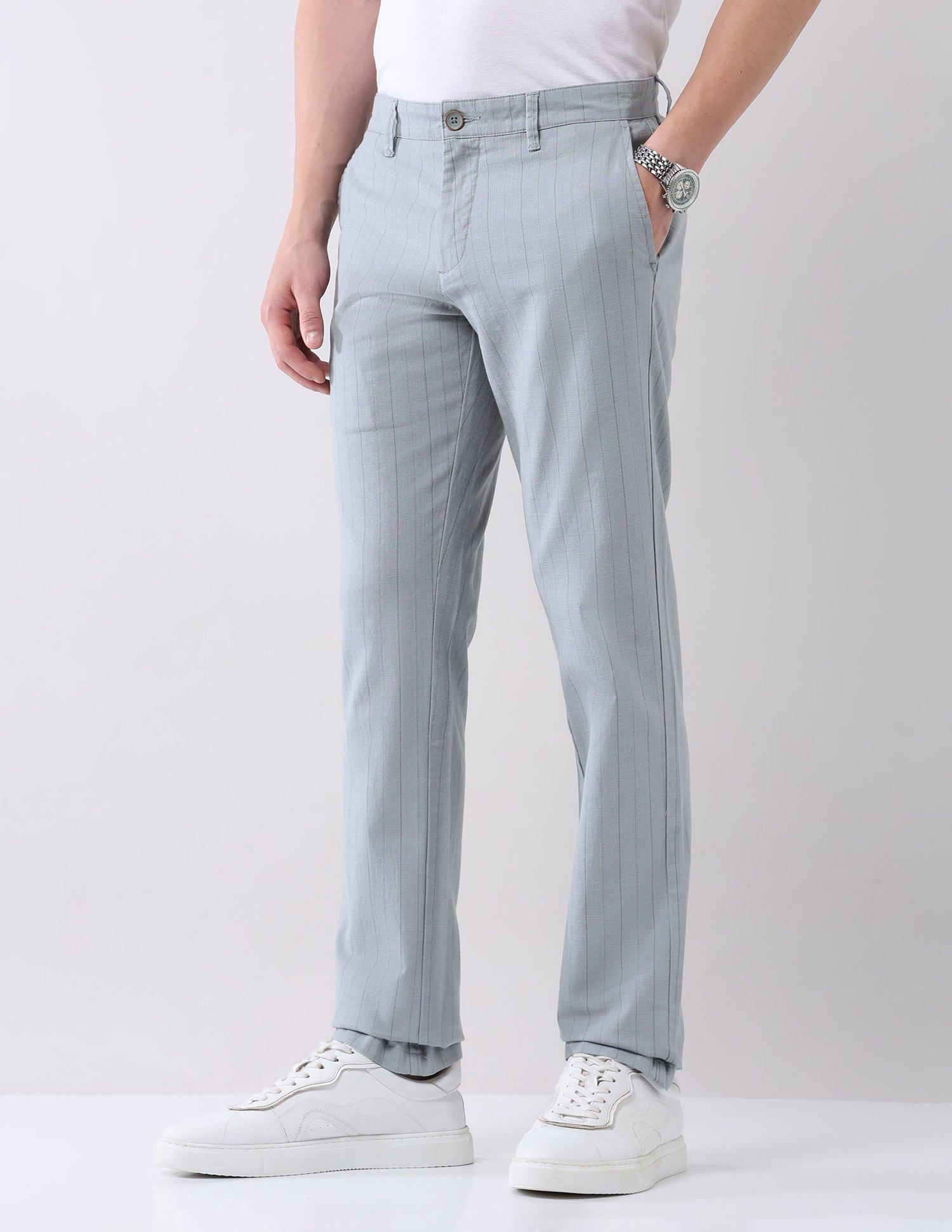 Regular Modern Slim Fit Chinos