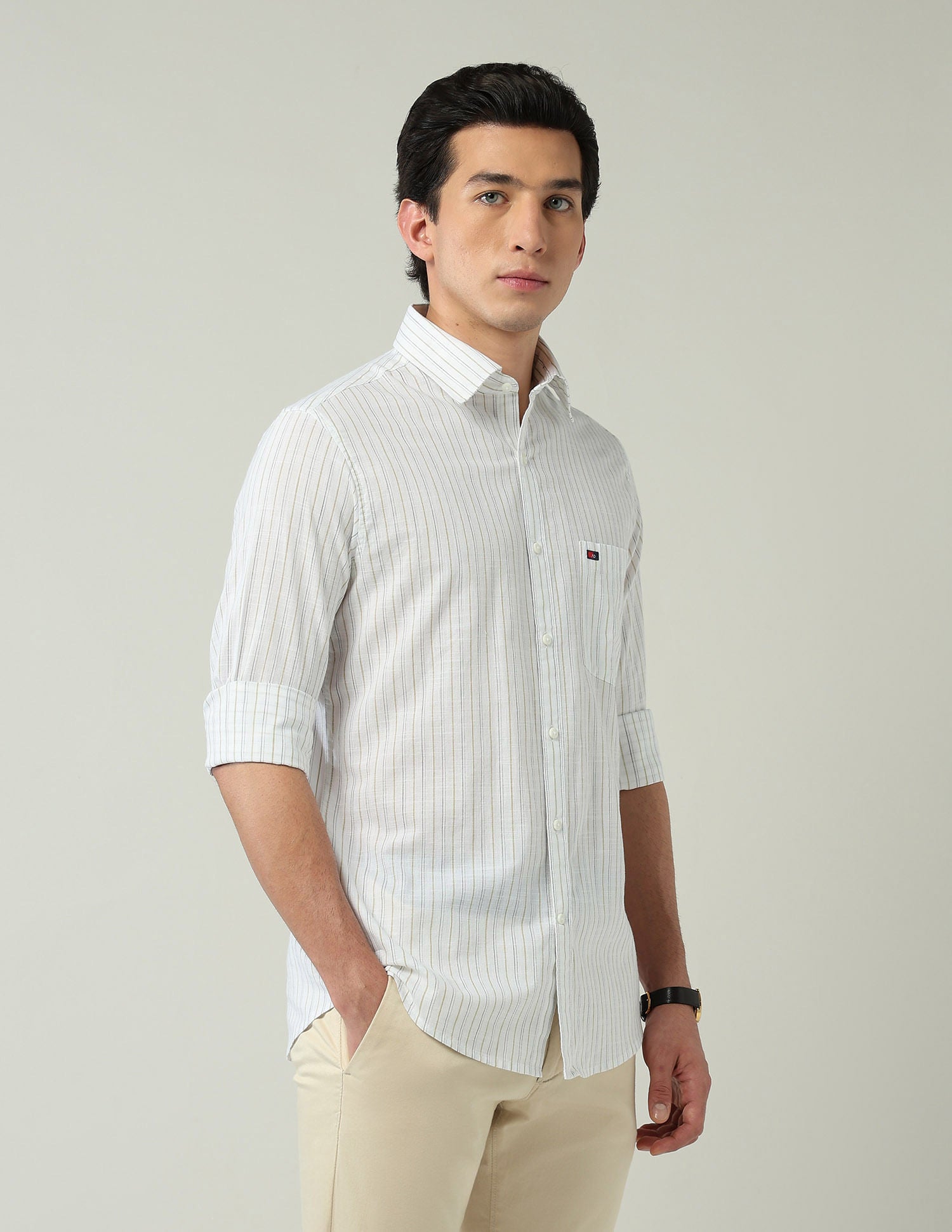 Wardrobe essential Modern Slim Fit Vertical Striped Shirt