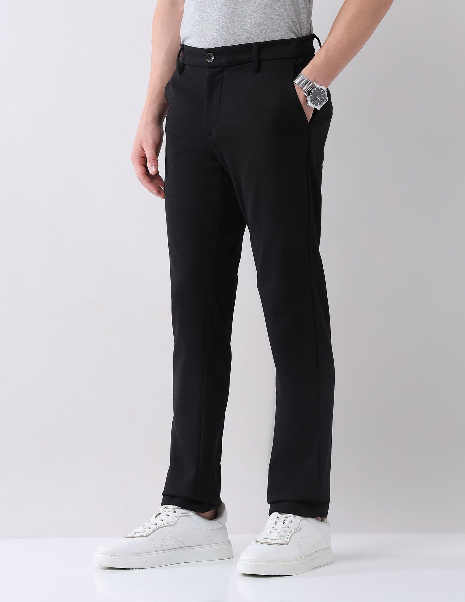Regular Modern Slim Fit Chinos