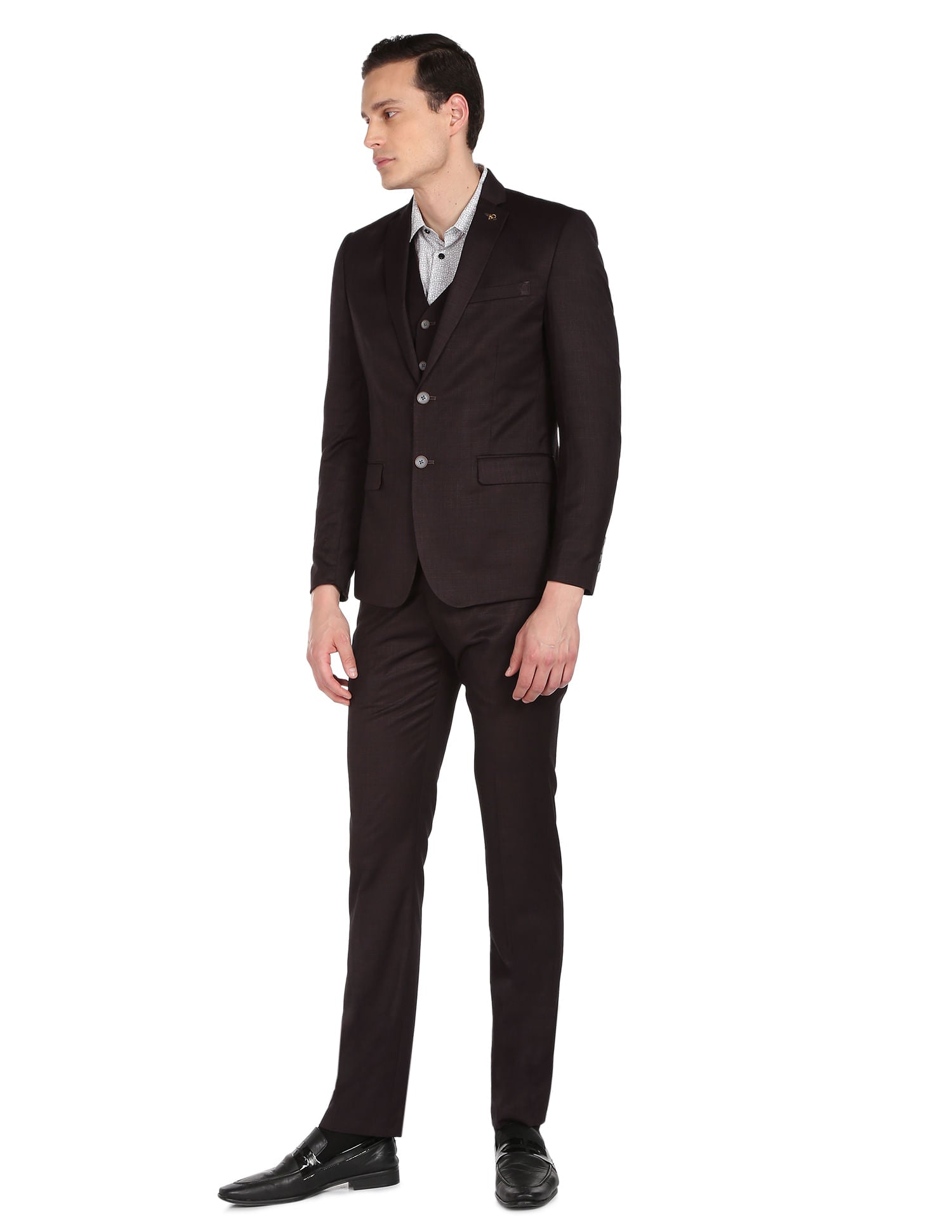 Corporate-Coded Tailored Fit Solid Three Piece Suit