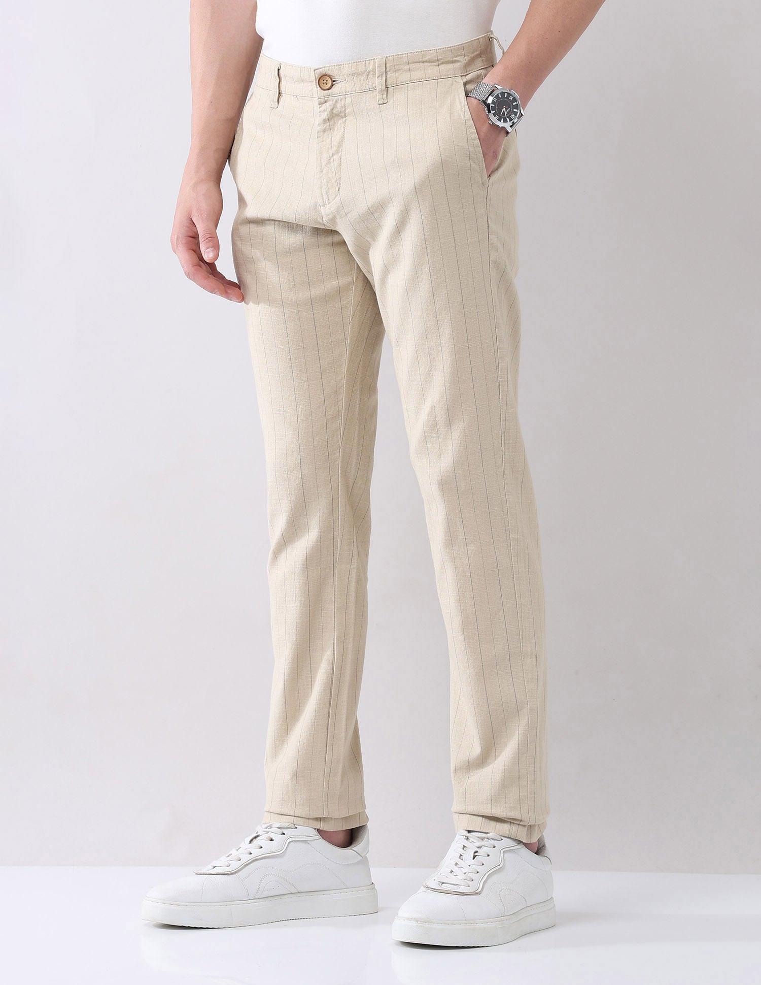 Regular Modern Slim Fit Chinos