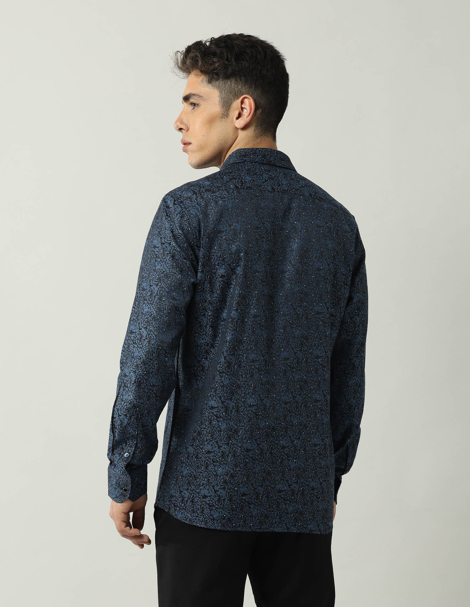 Slim Fit Jaquard Shirt