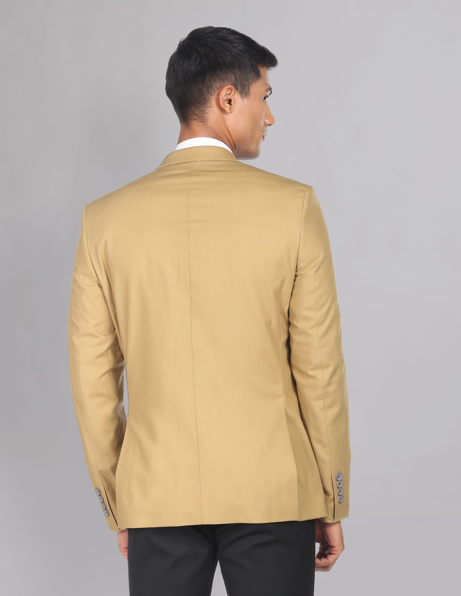 Wardrobe Icon Solid Tailored Fit Blazer