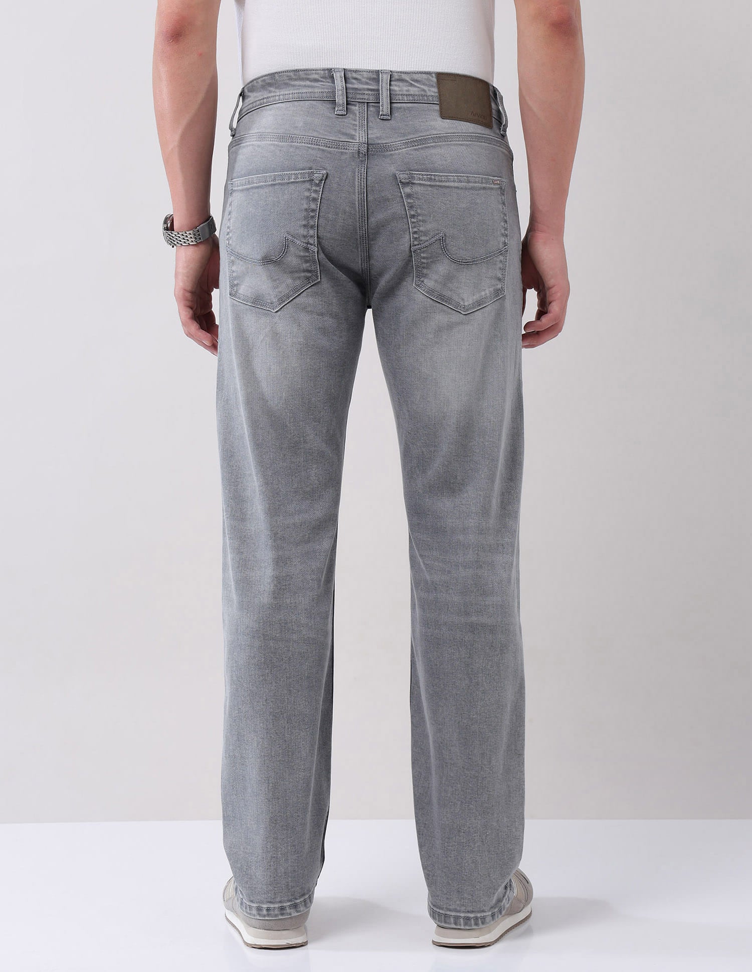 Urban Pause Comfort Slim Fit Jeans