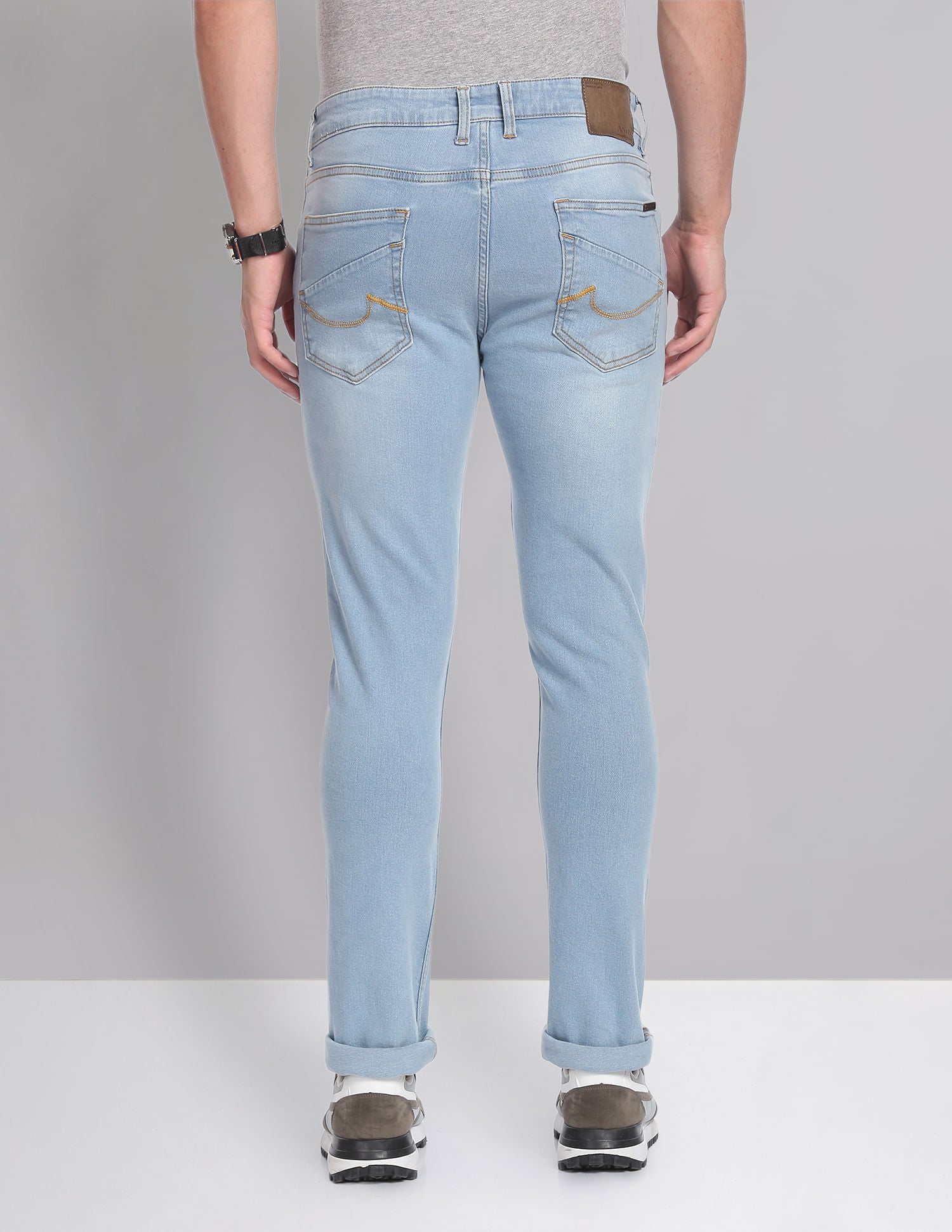 Stone-Wash Slim Essential Jeans
