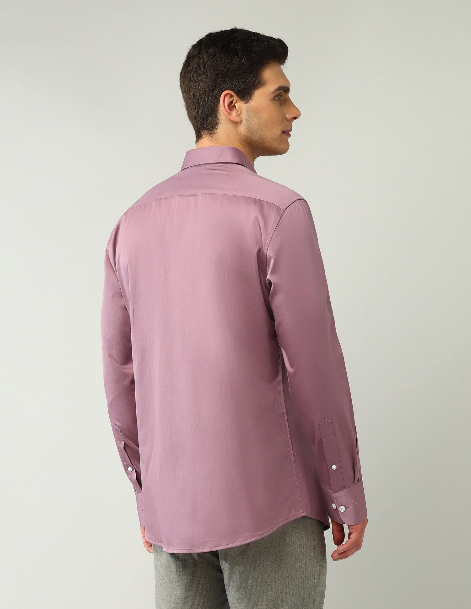 Classic Regular Fit Solid Shirt