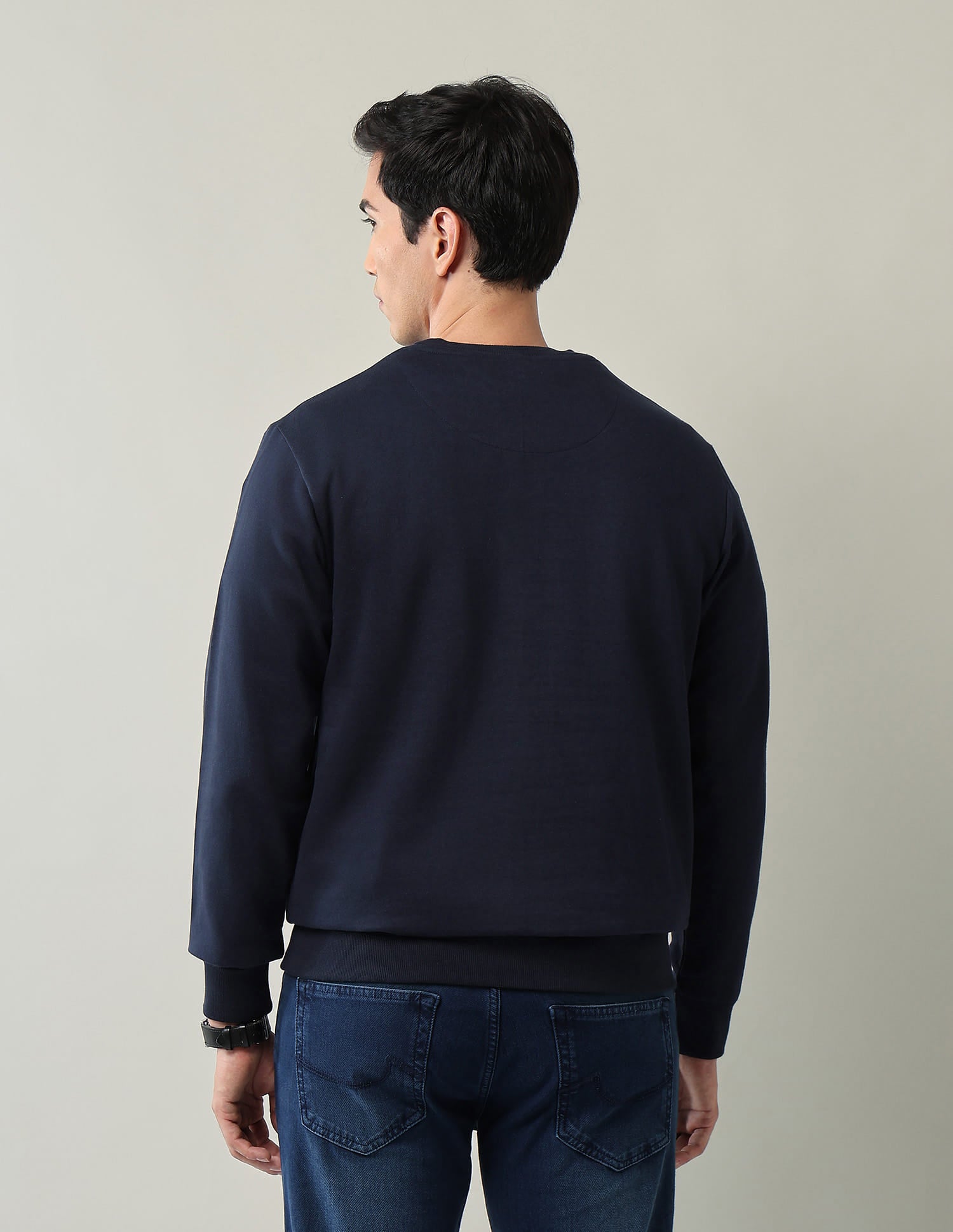 Modern Slim Fit Sweatshirt