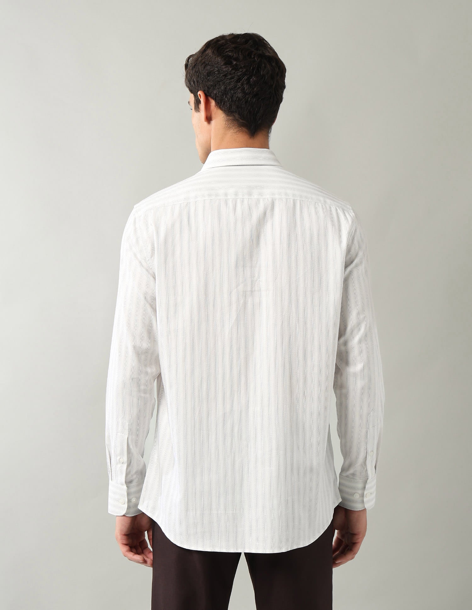 Style Vault Vertical Striped Regular Fit Shirt