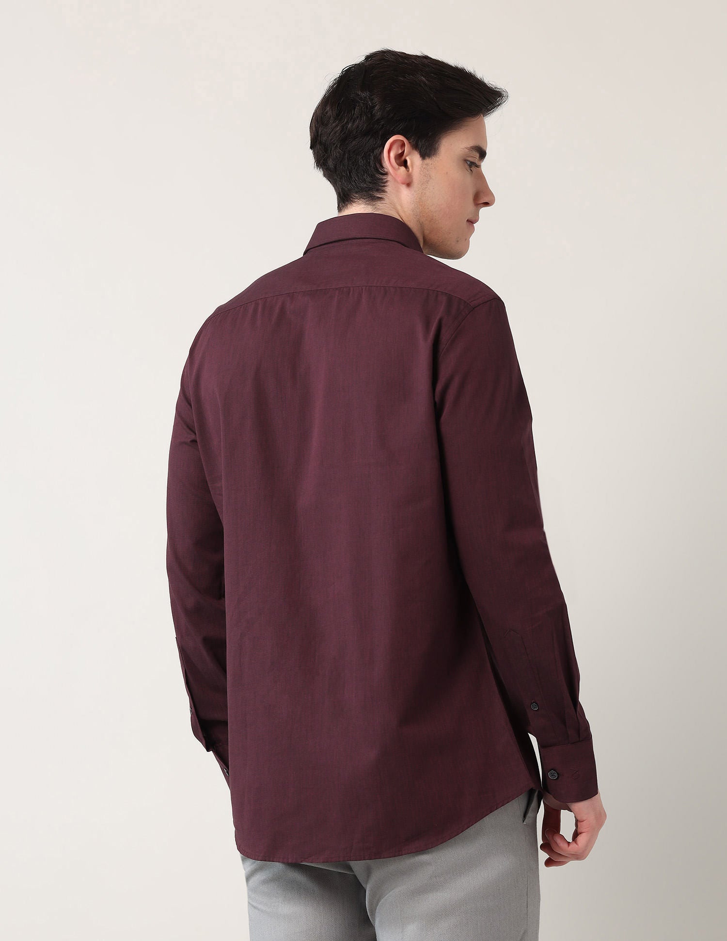 Classic Regular Fit Solid Shirt