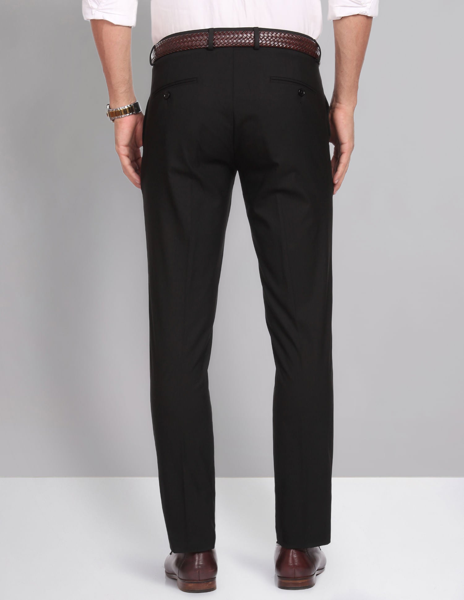 Relaxed Look Smart Mid Rise Solid Formal Trousers