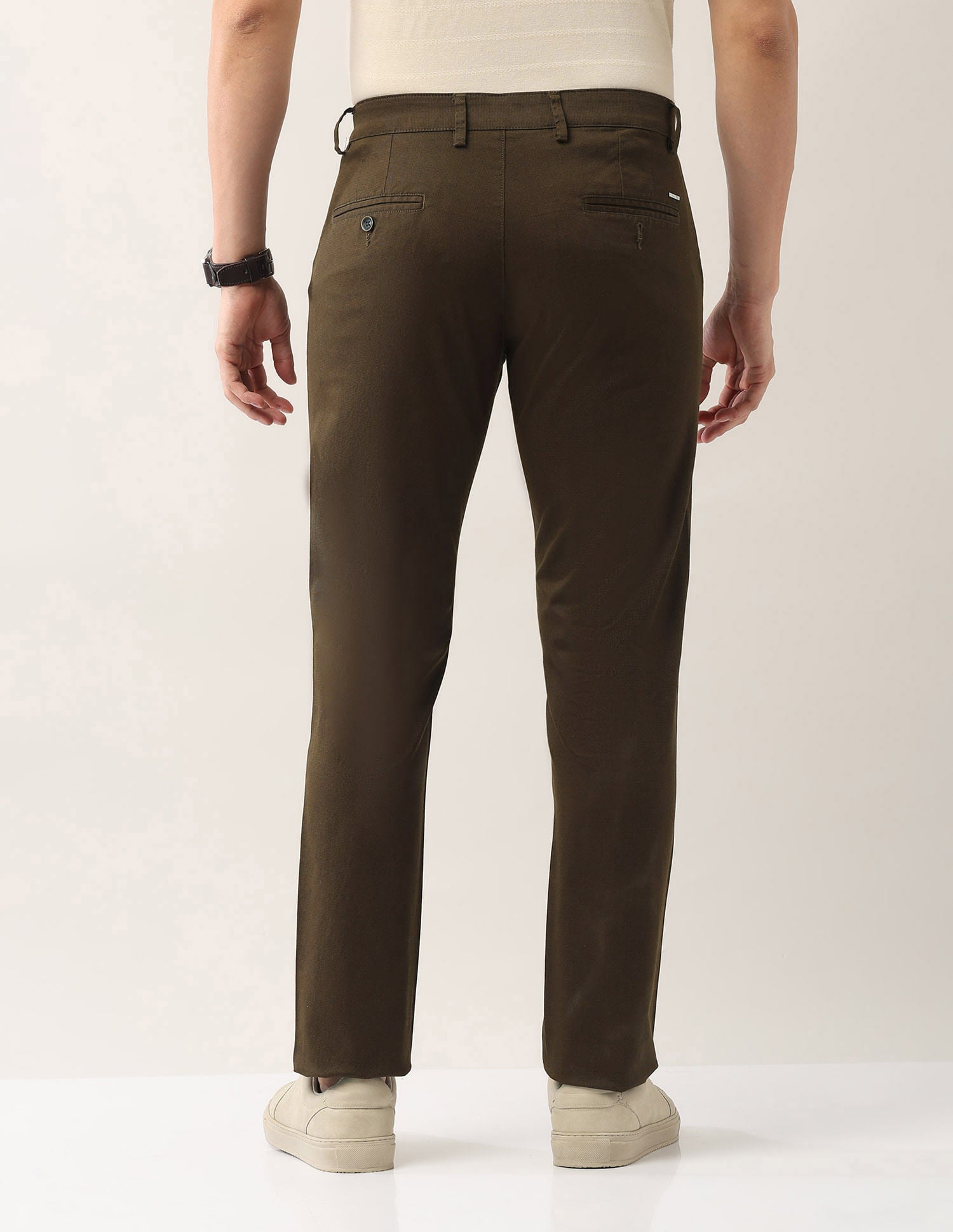 Sleek & Sophisticated Modern Slim Fit Smart Flex Chinos