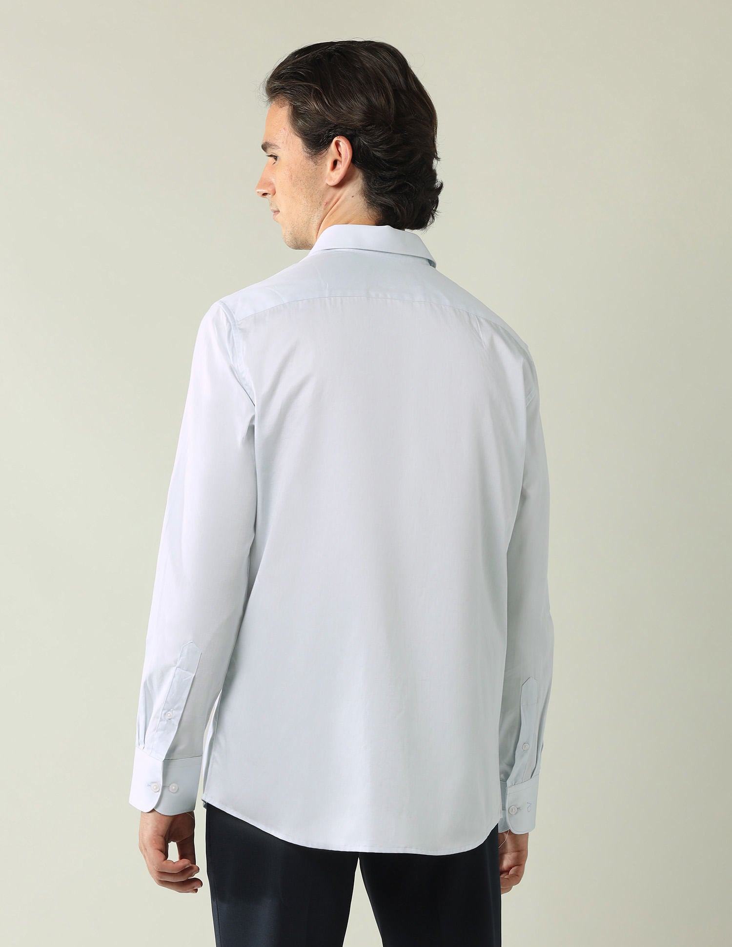 Classic Regular Fit Solid Shirt