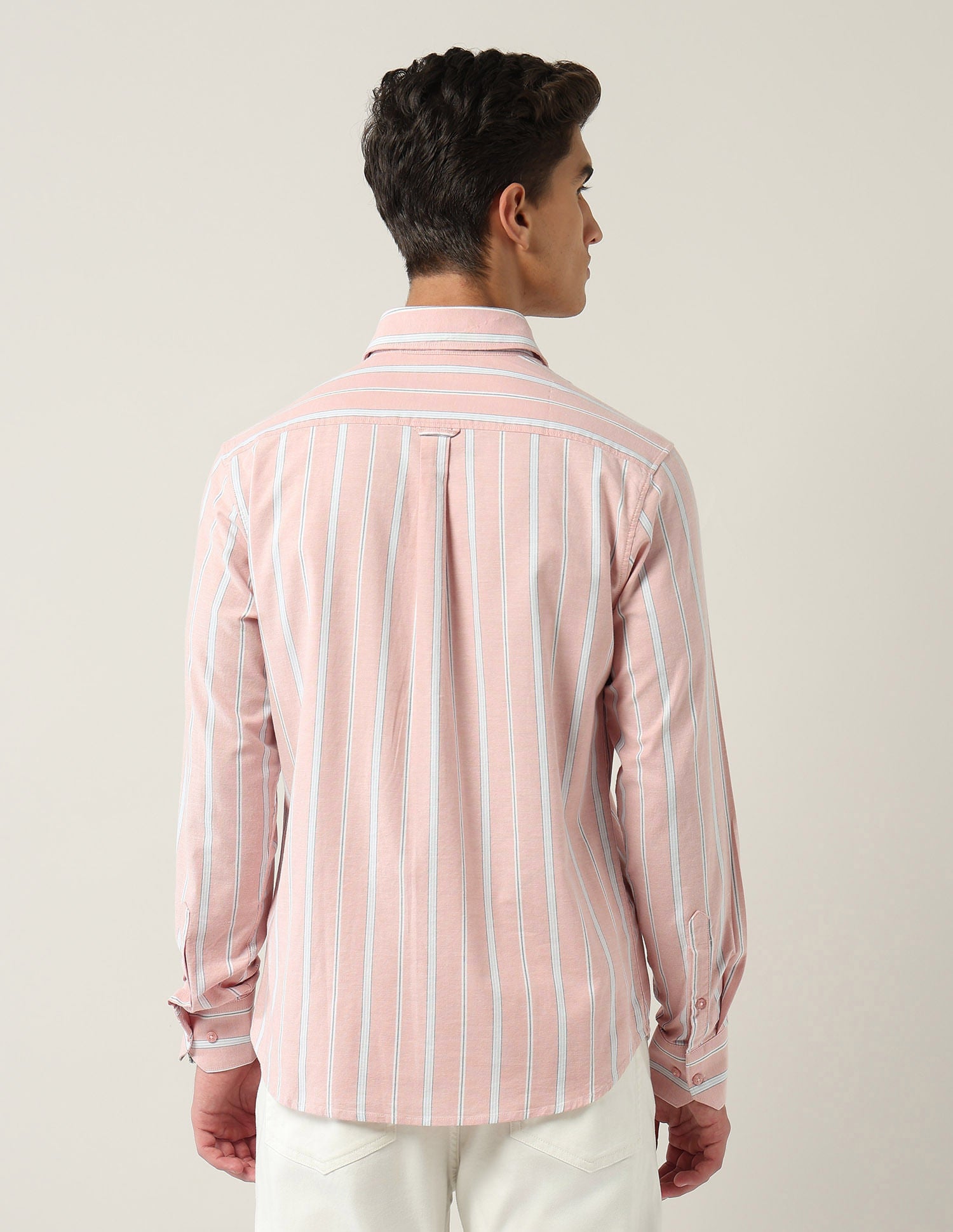 Wardrobe essential Modern Slim Fit Vertical Striped Shirt