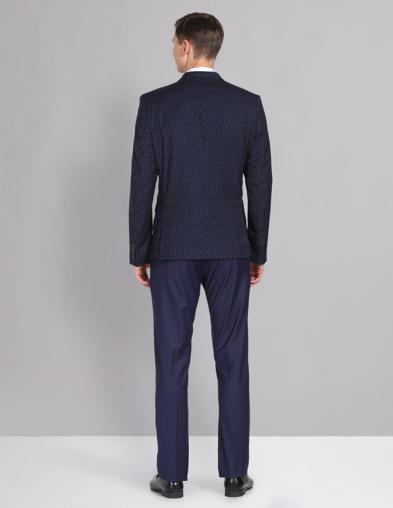Clean & Sharp Tailored Regular Fit Patterned Two Piece Suit