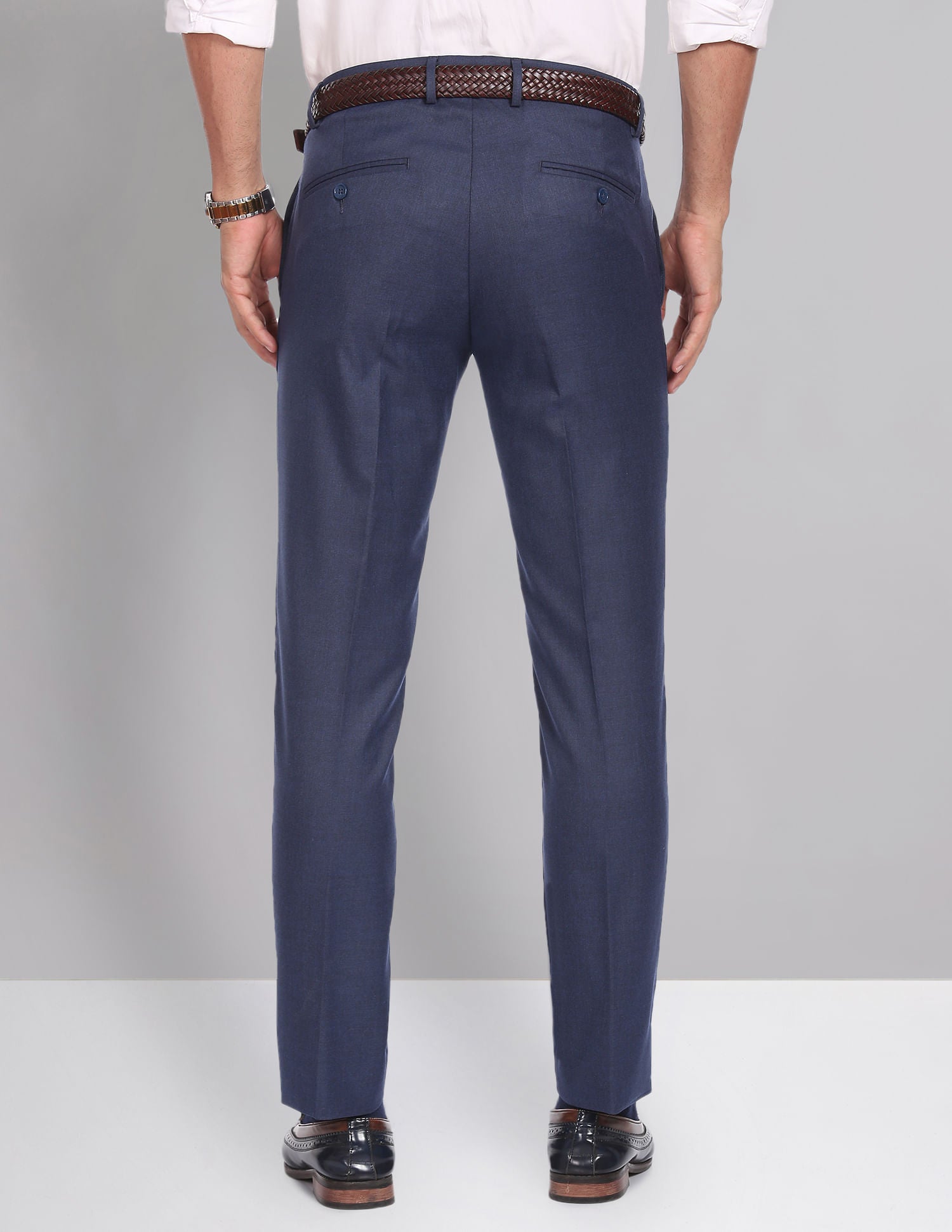 Relaxed Look Smart Mid Rise Solid Formal Trousers