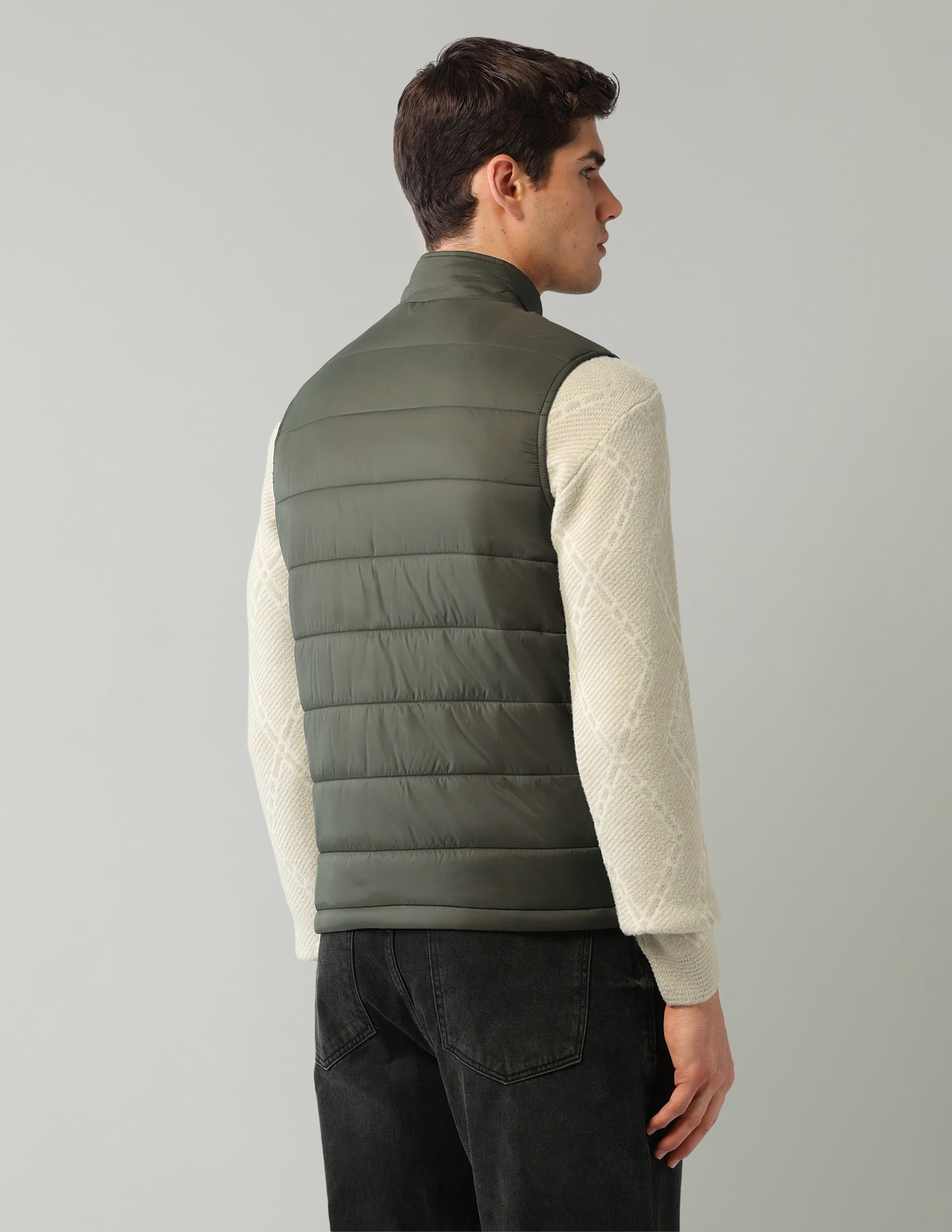 Solid Regular Fit Puffer Jacket