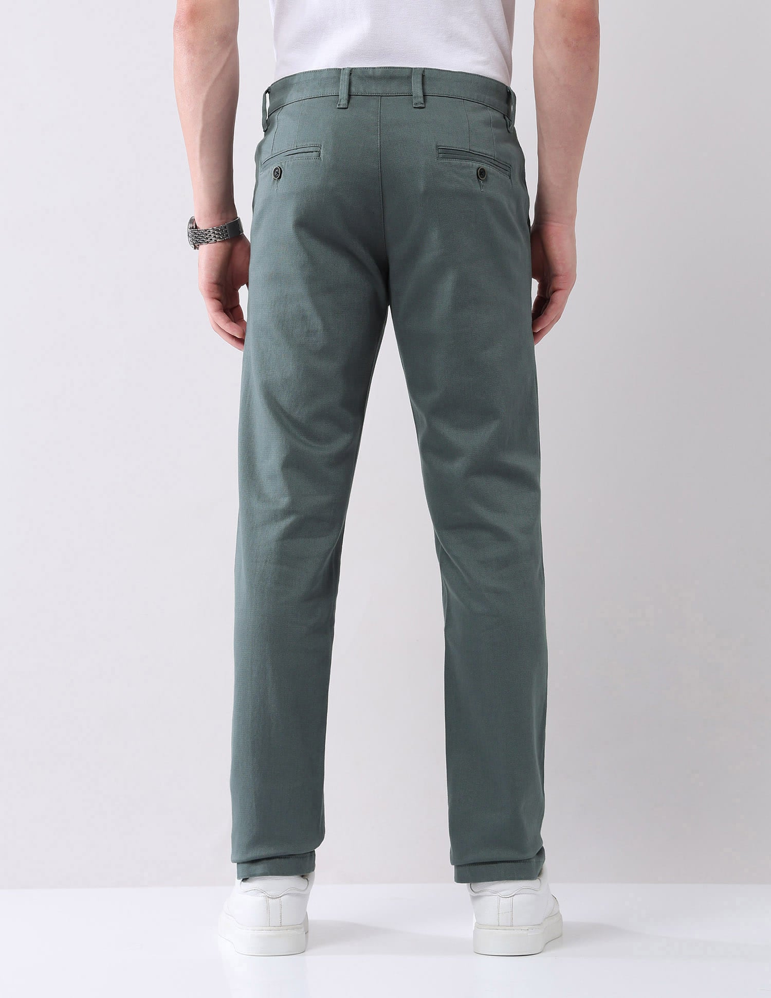 Regular Modern Slim Fit Chinos