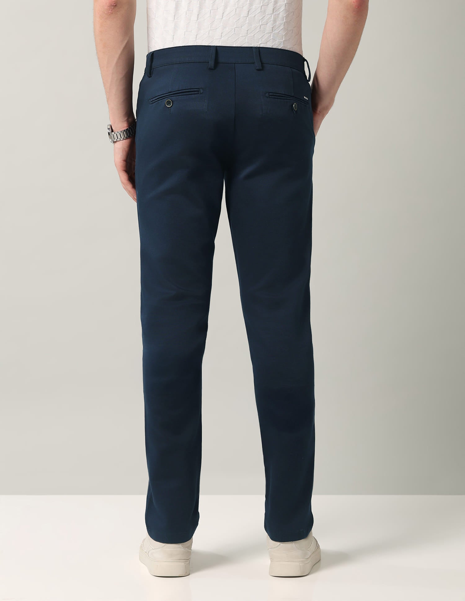 Textured Mid-rise Modern Fit Trousers