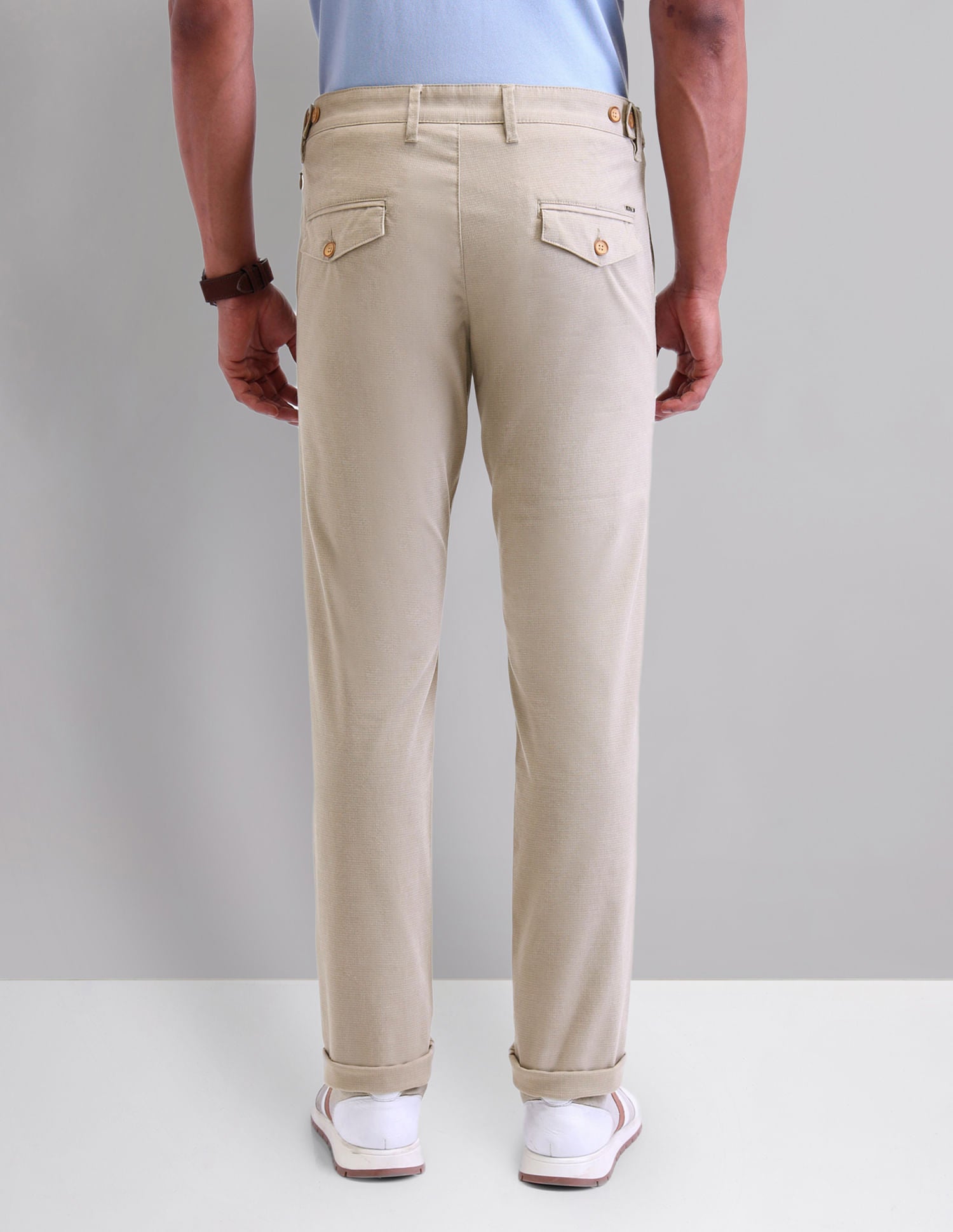 Regular Modern Slim Fit Chinos