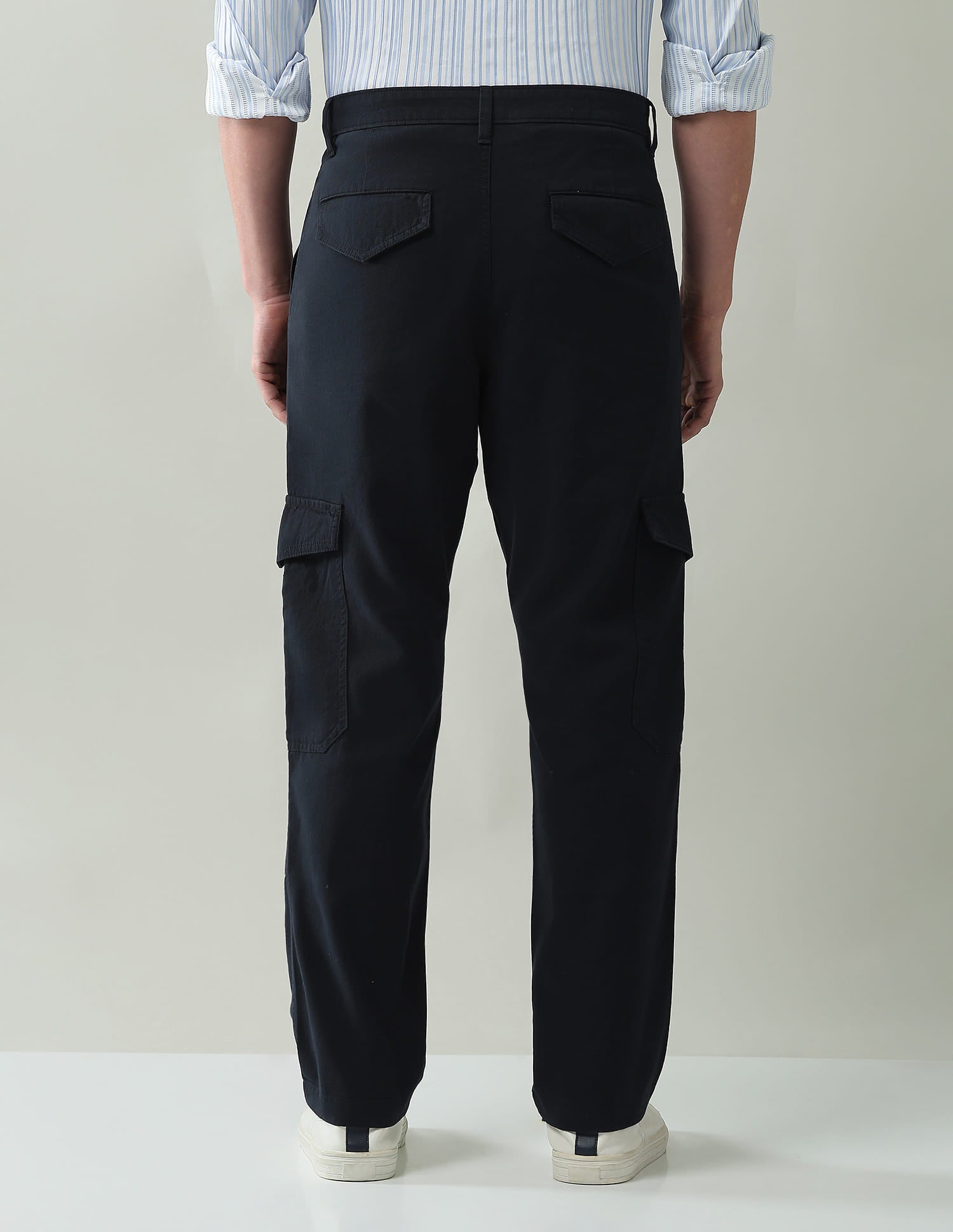 Wanderer Solid Regular Fit Cargos