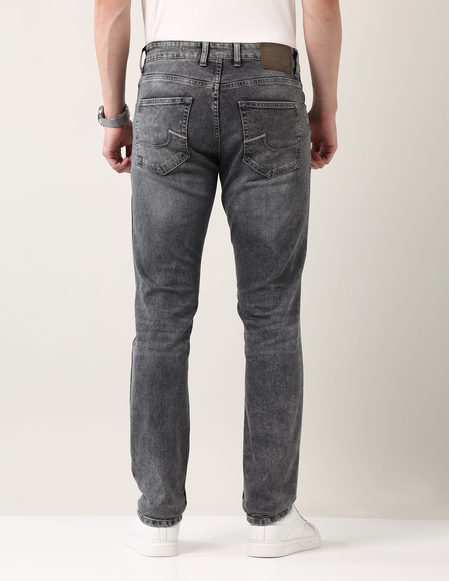 Easy-on slim Fit Mid Rise Jeans