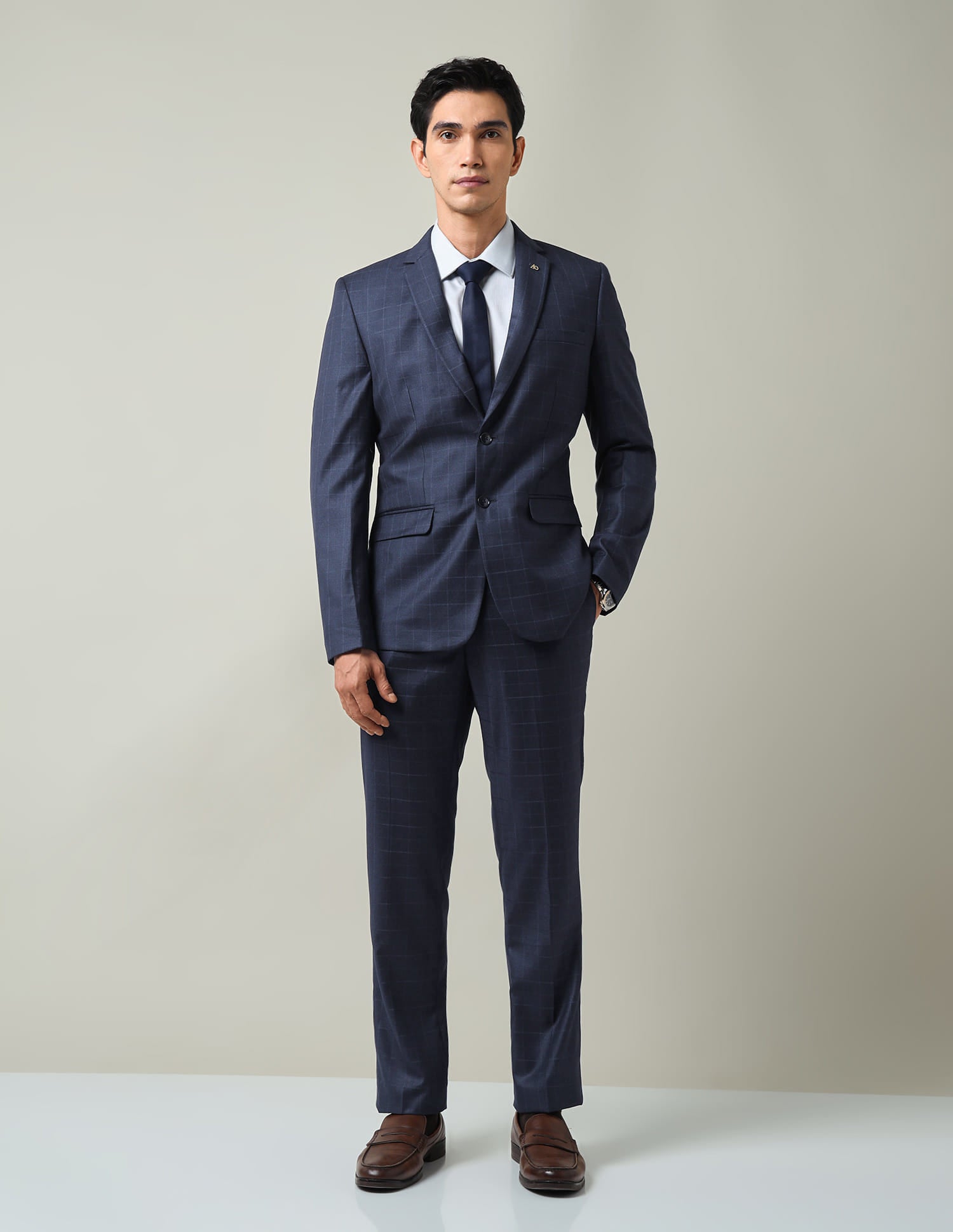 Vogue Loaded Checked Regular Fit Dobby Weave Suit